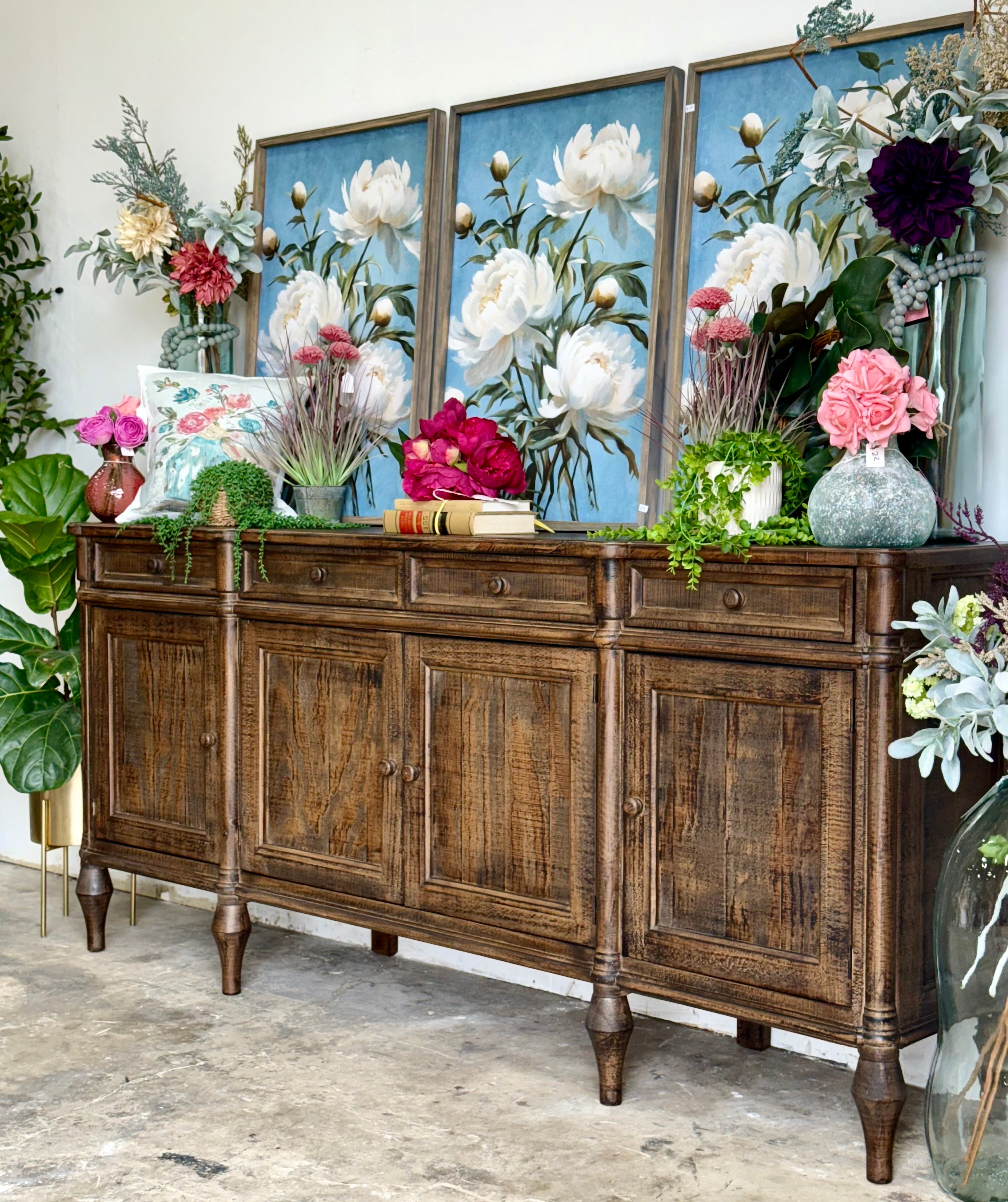 Celine 4 Door Console-Honeywood™