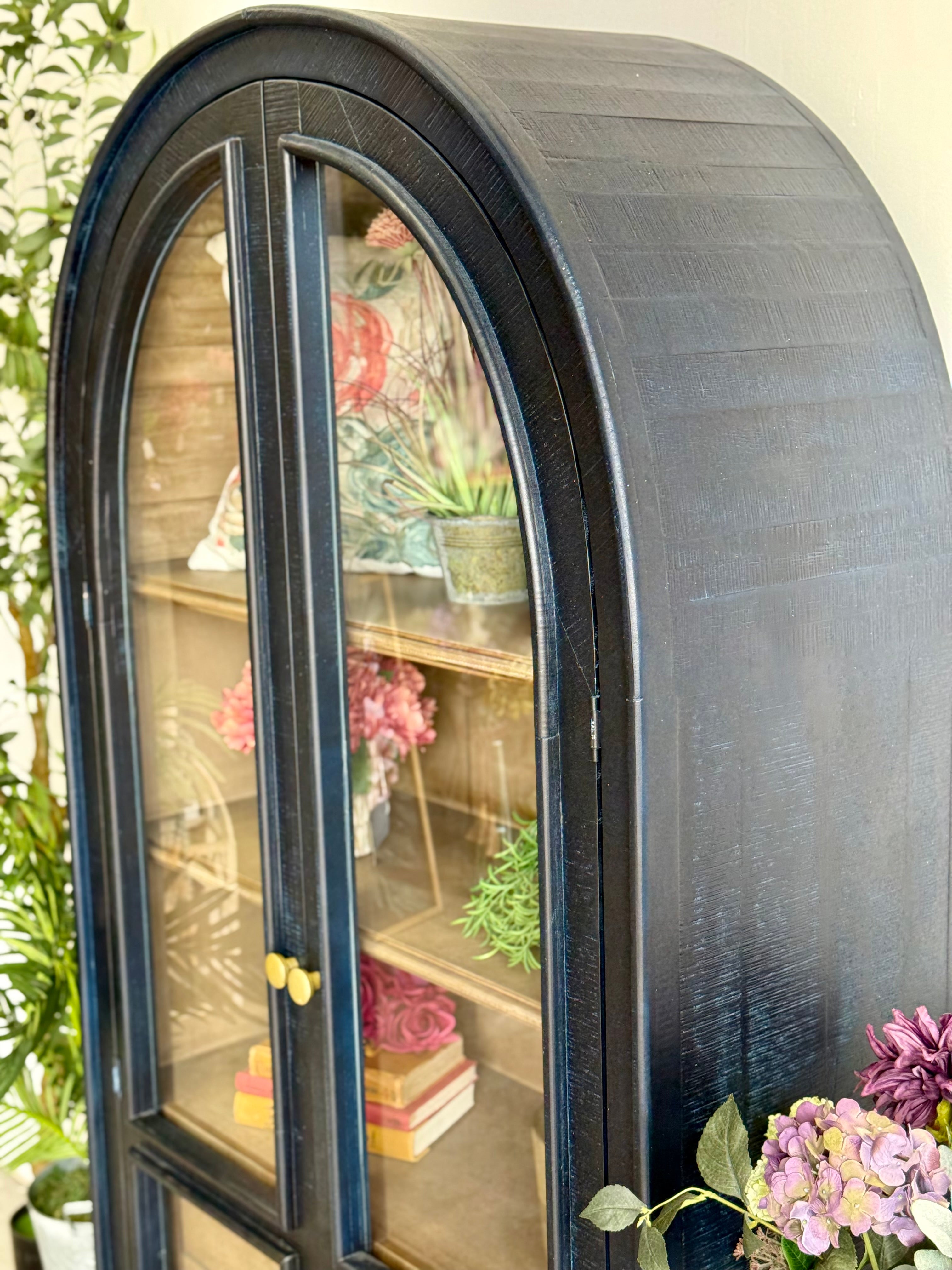 Avery Dome Vitrine-Deep Blue/Cappuccino