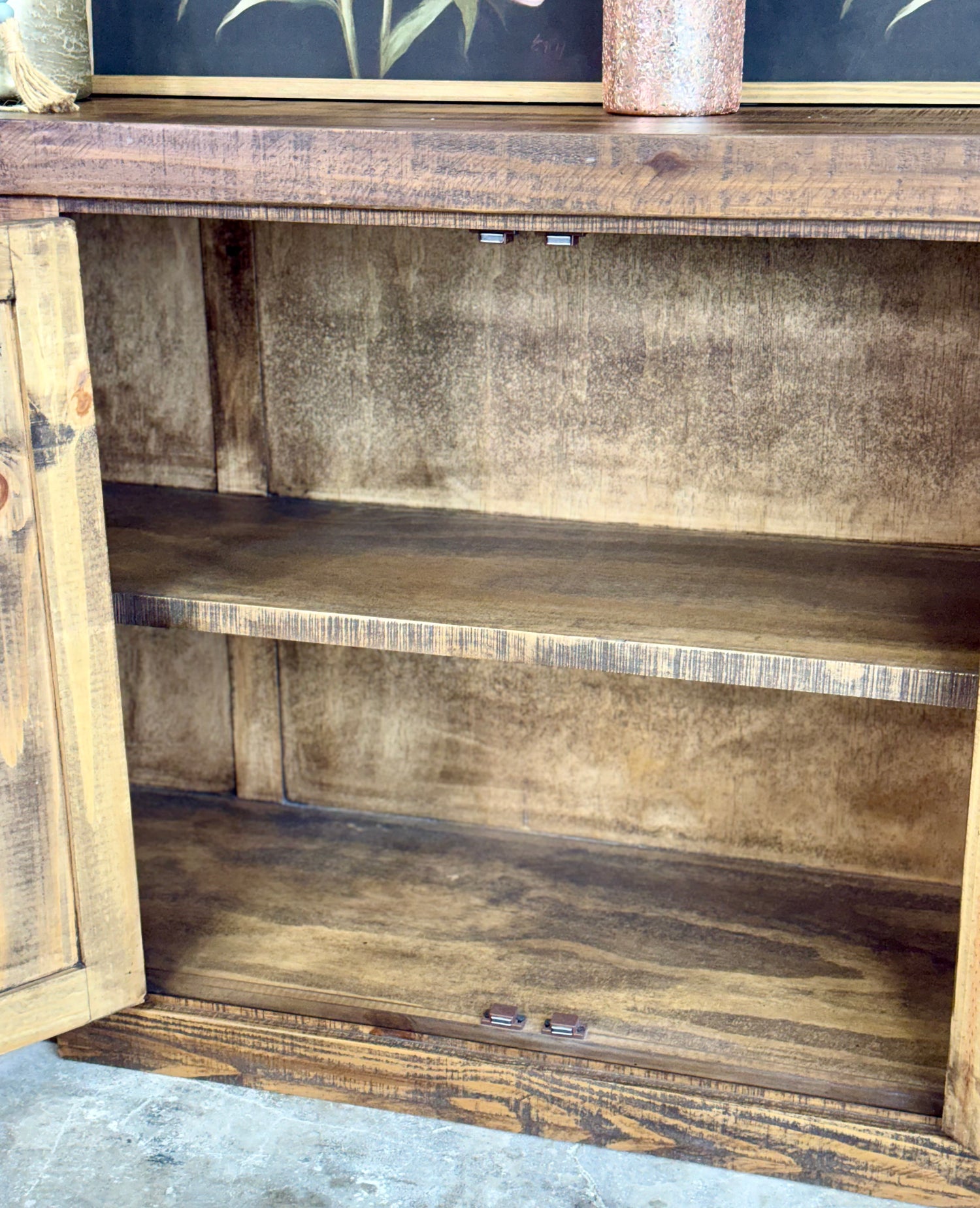 Cyra 4 Door Console-Burnt Timber™