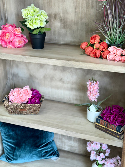Piper Vitrine-Honeywood™/Dove