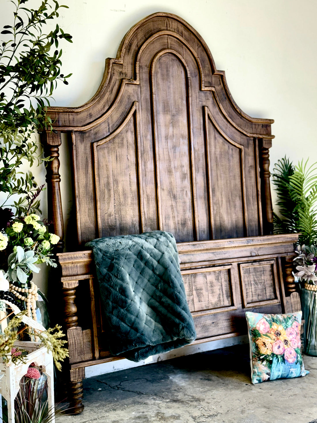 Madison Queen Bed-Honeywood™