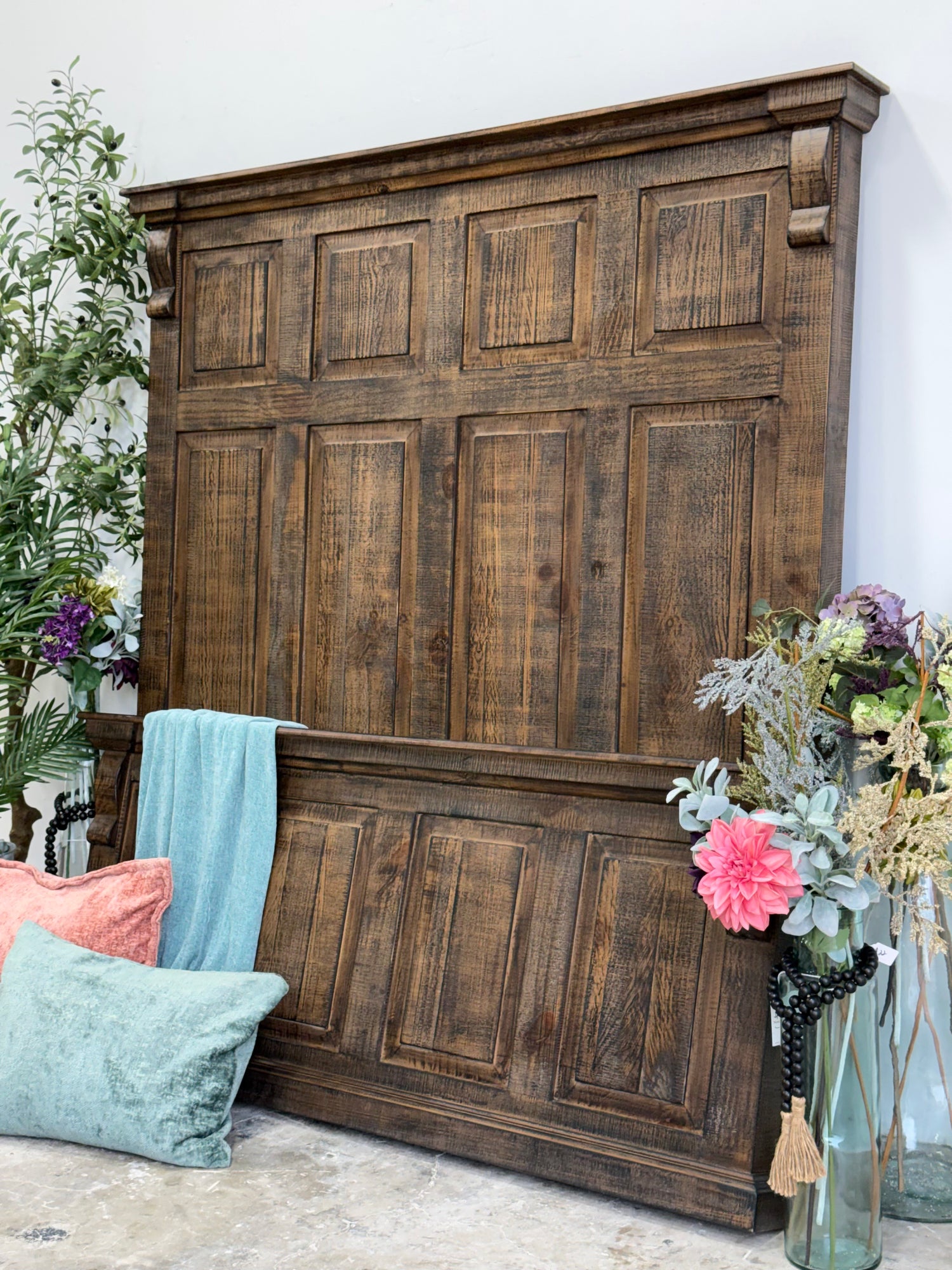 Jasmine Queen Bed-Honeywood™