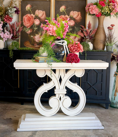 Harp Entryway-Frosted Linen