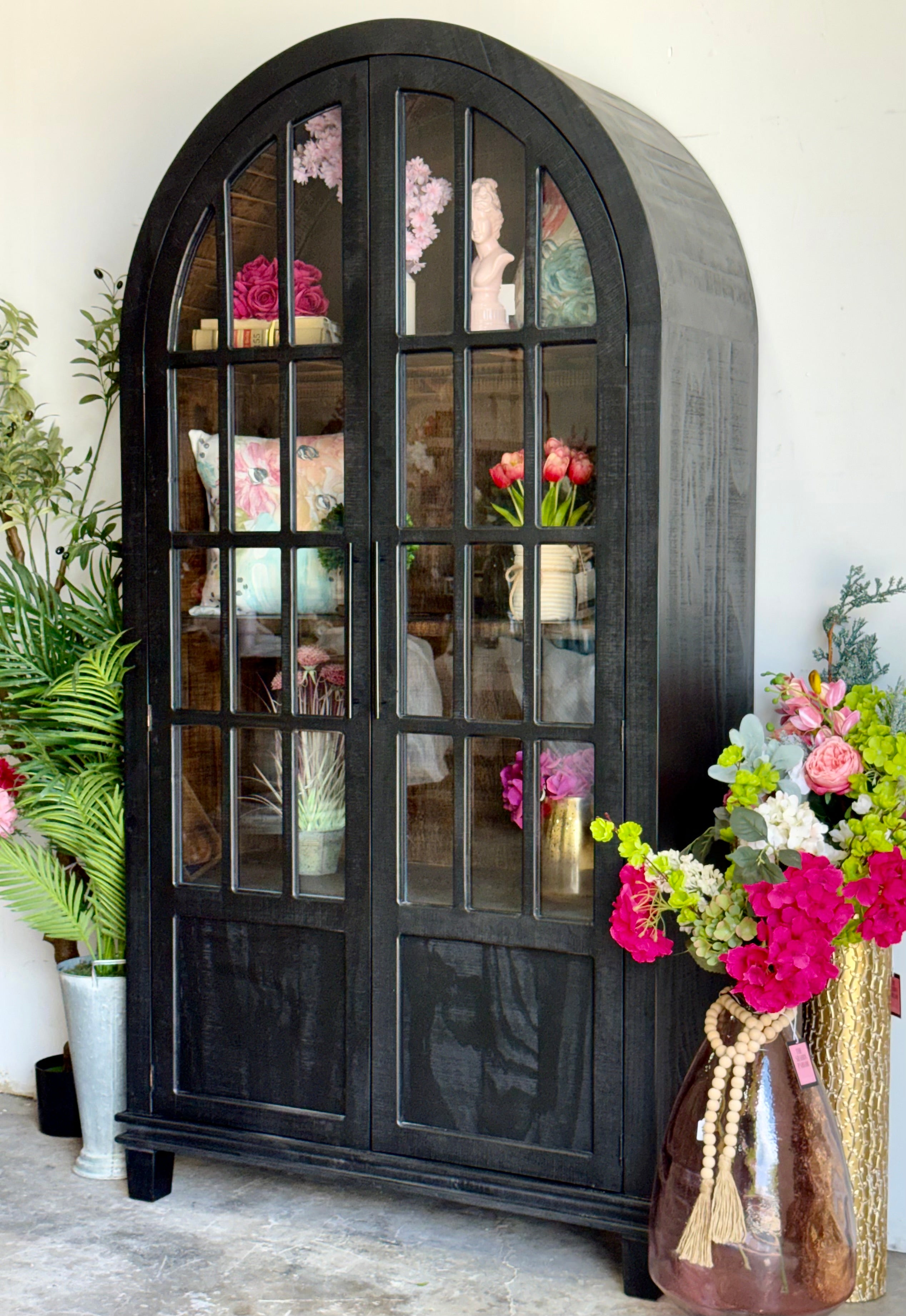 Cherish Dome Vitrine-Black/Honeywood™