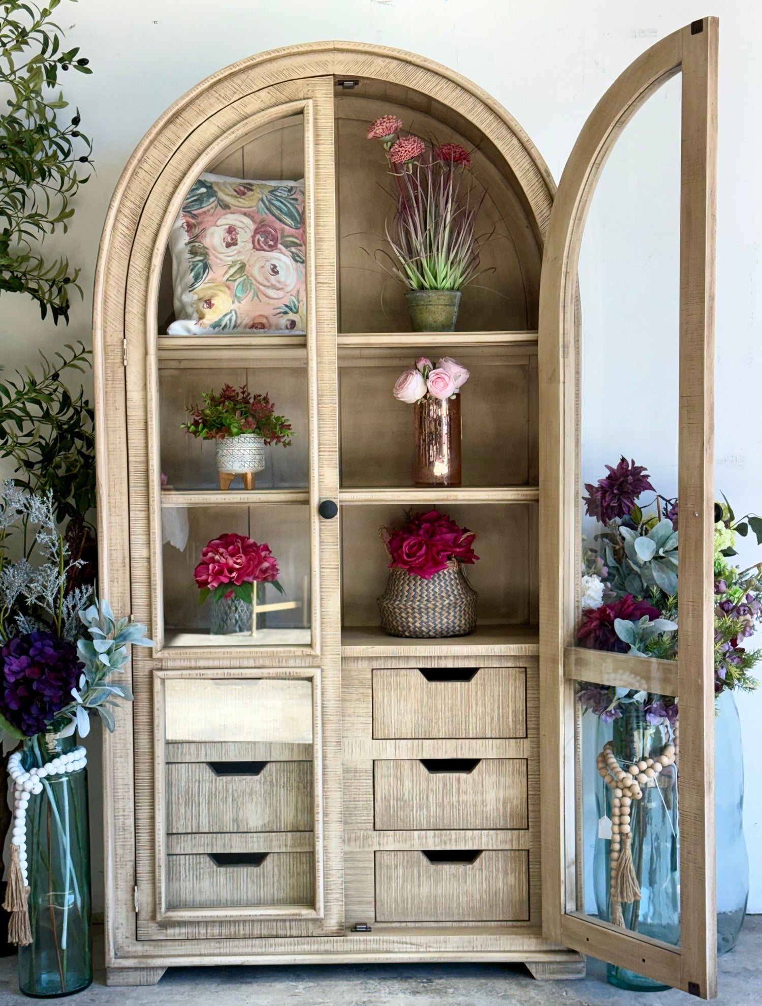 Avery Domed Vitrine-Dove