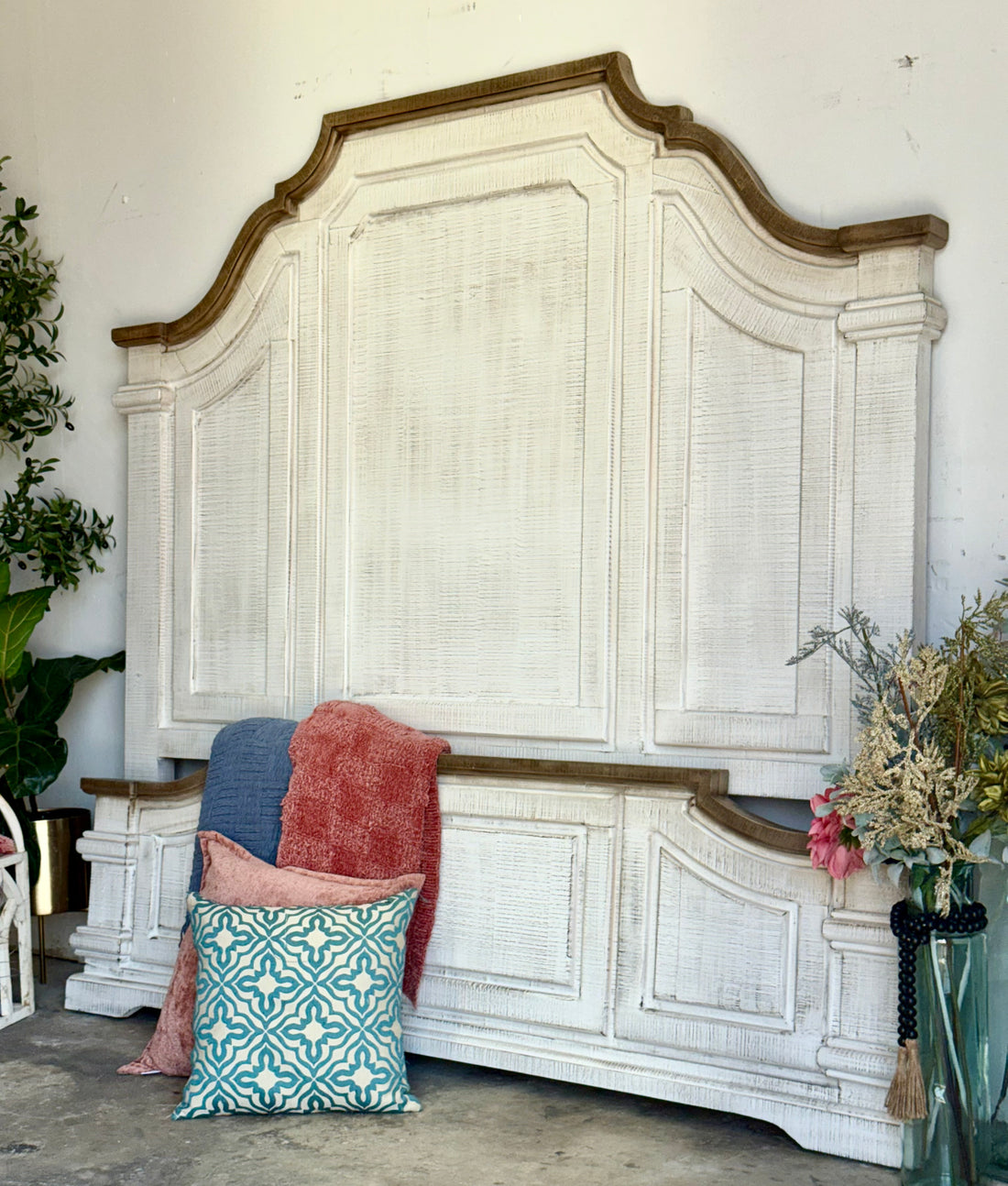 Eden King Bed-White Wheat/Sandstone