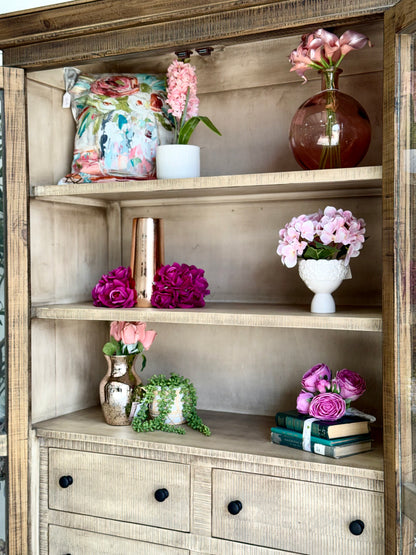 Camryn Vitrine-Honeywood™/Dove