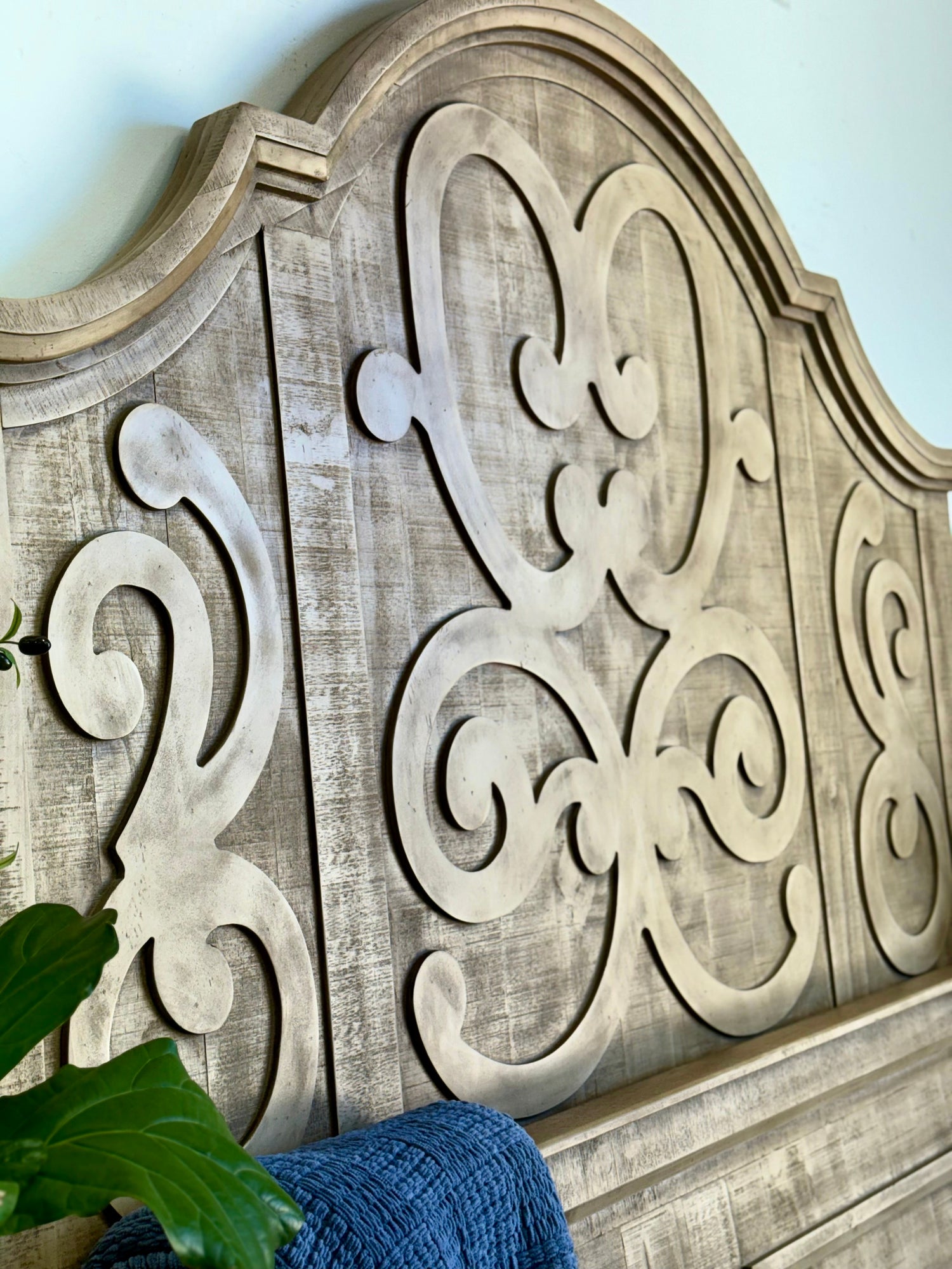 Harper Curved King-Cappuccino