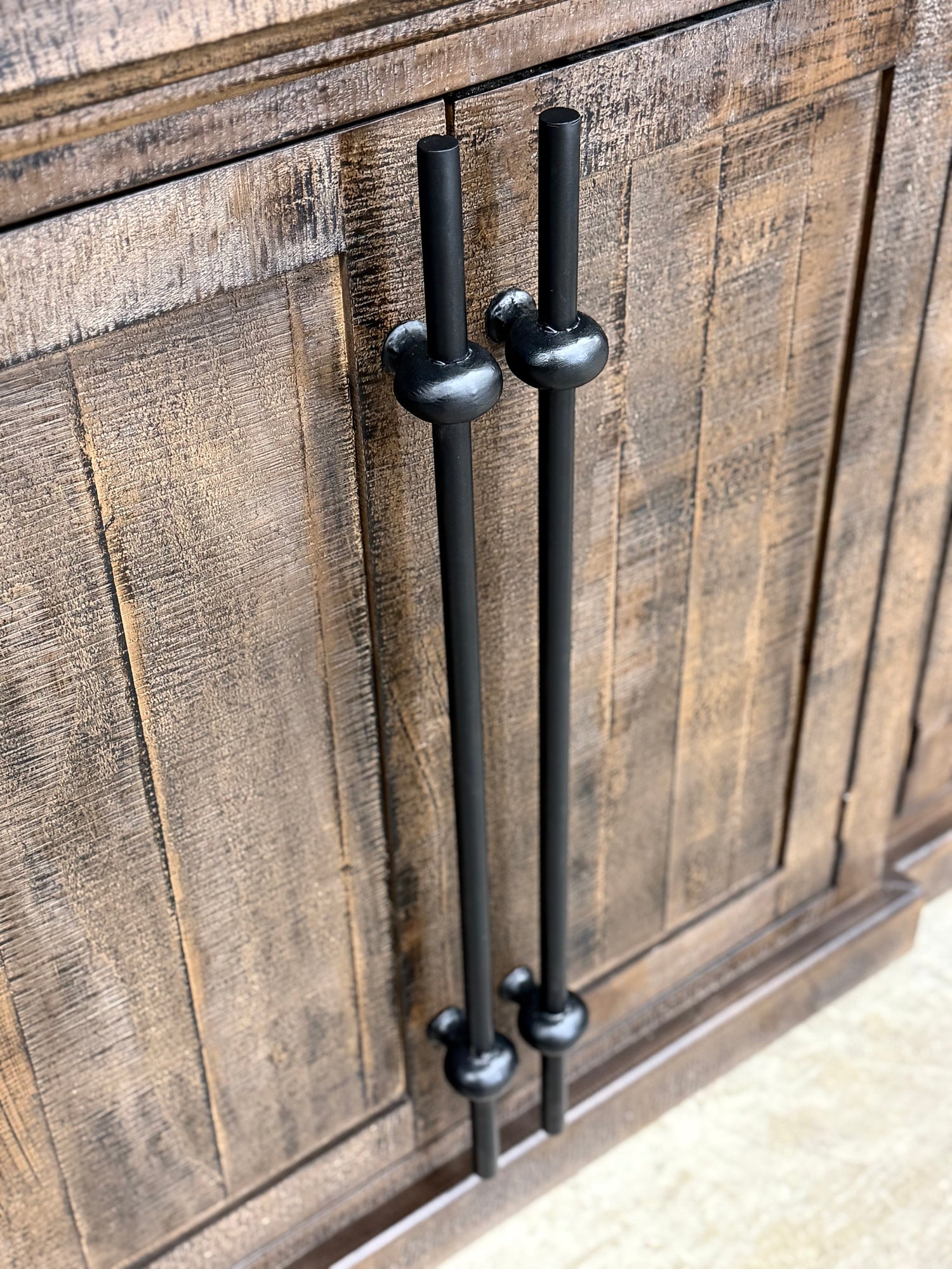 Kylie Console-Honeywood™