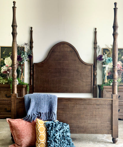 Willow Queen 4 Poster Bed-Honeywood™
