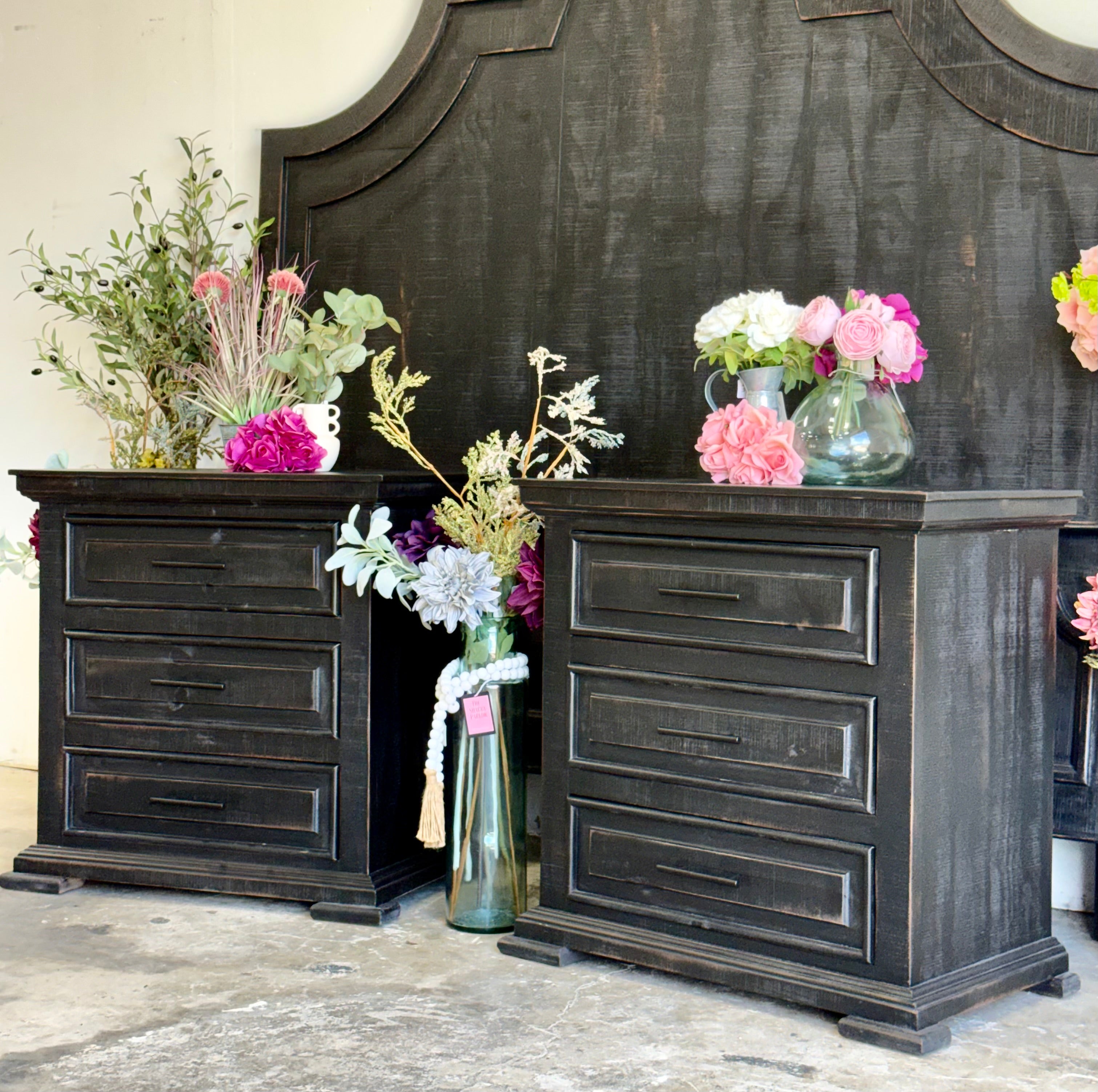 Jessica Nightstand-Handrubbed Black