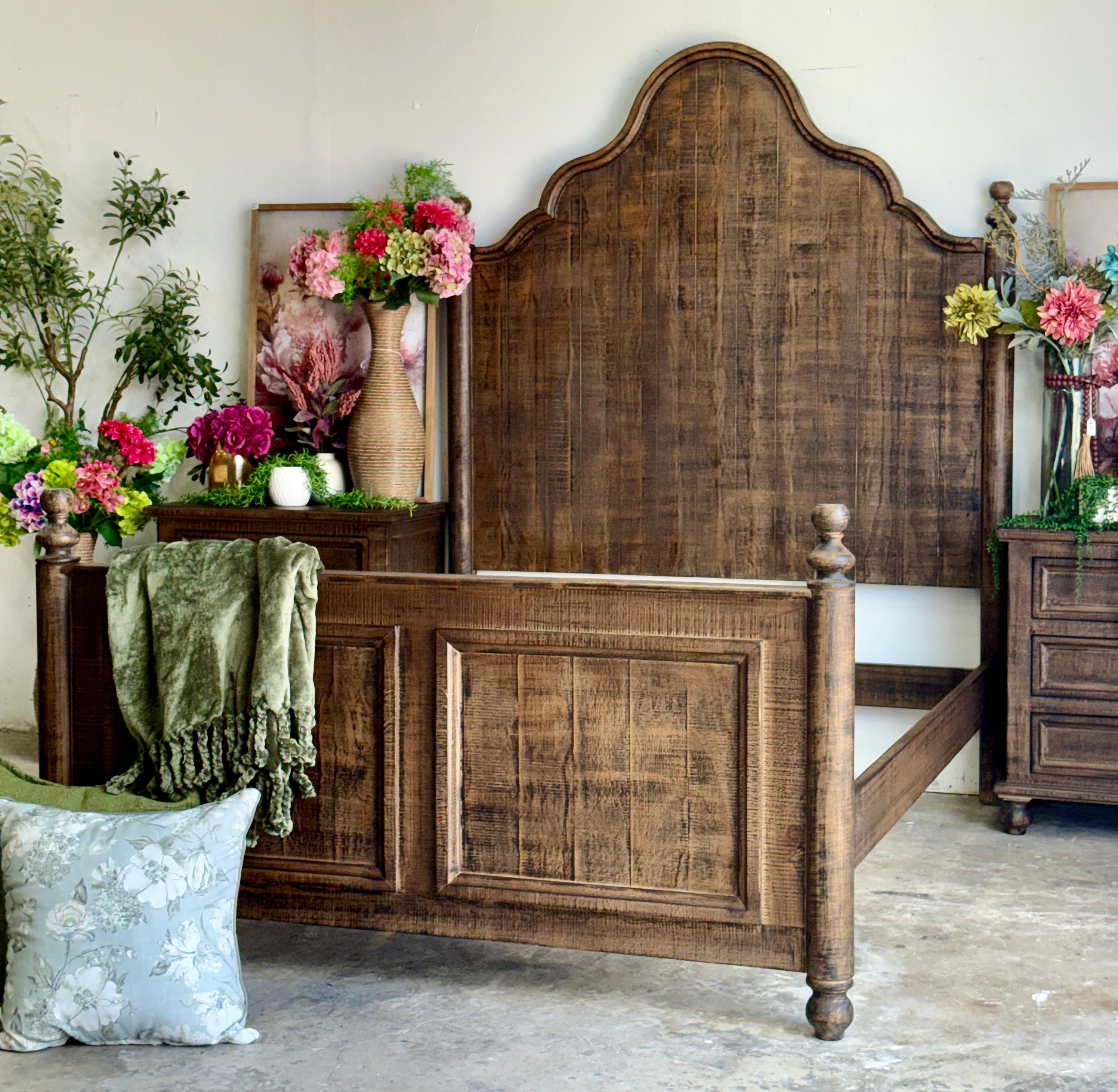 Adele Queen Bed- Honeywood