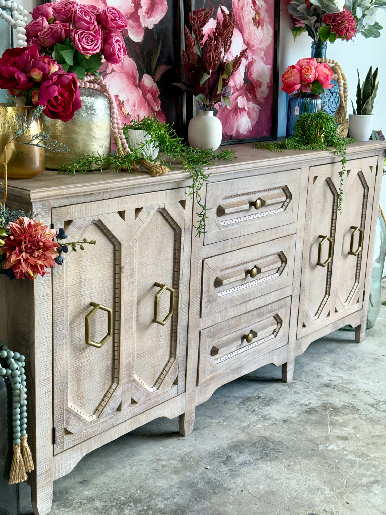 Cora Console-Soft Drift™