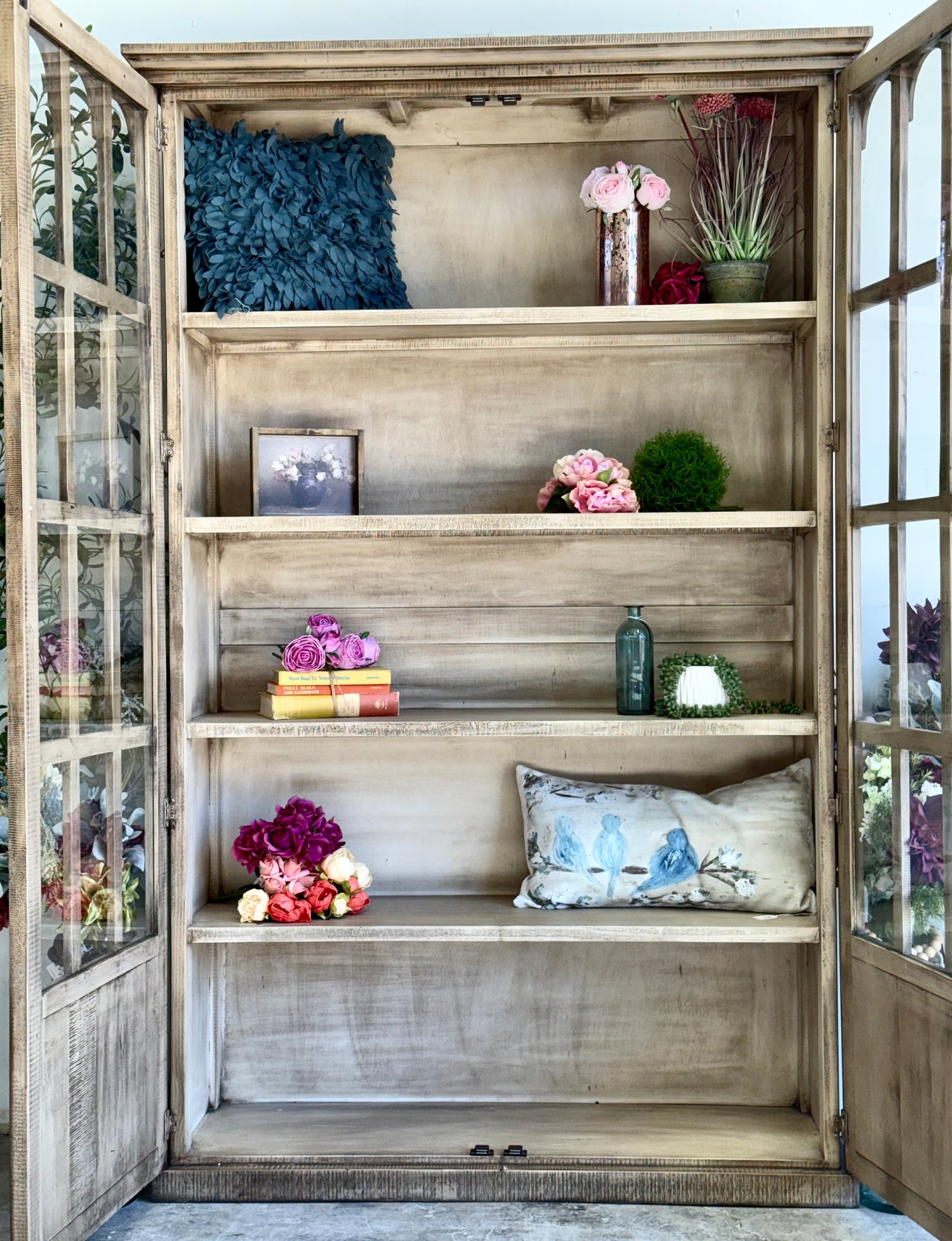 Gia Vitrine-Sandstone/Dove