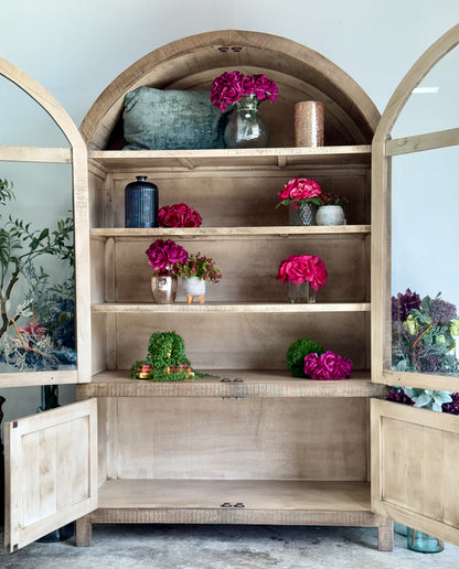 Rose Domed Vitrine-Sandstone