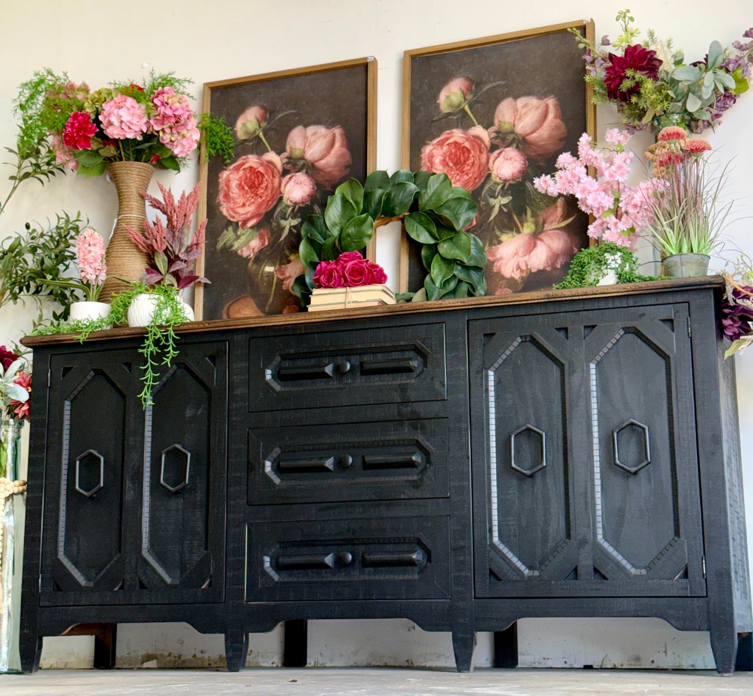 Cora Console-Black/Honeywood™