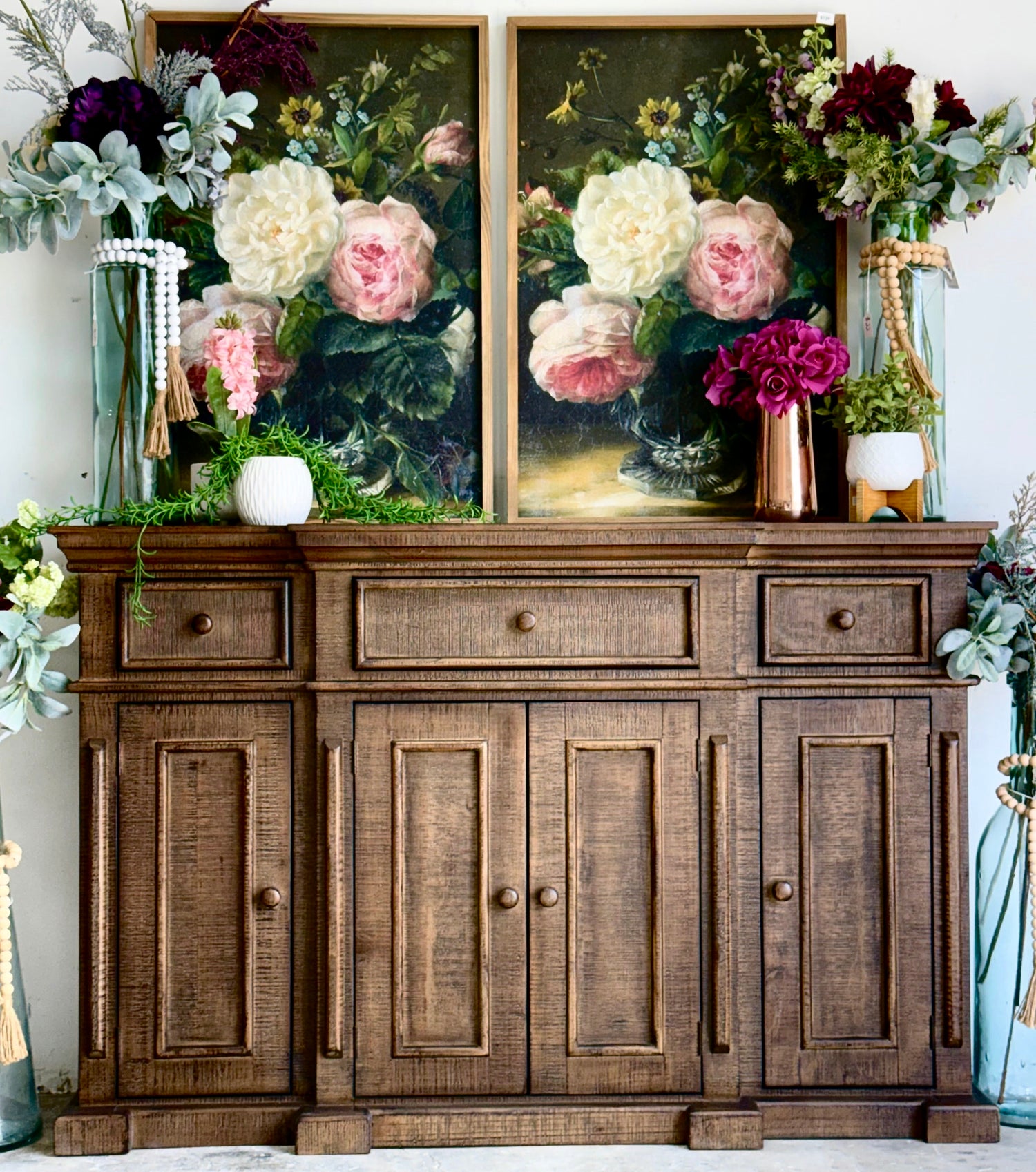 Lindsey 4-Door Console-Honeywood™