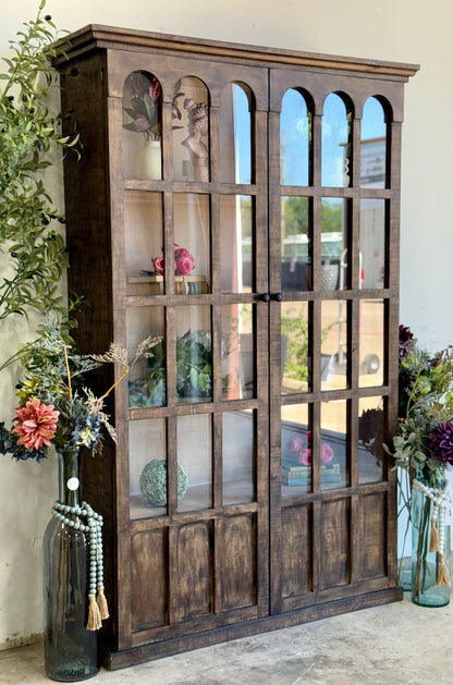 Gia Vitrine-Pecan/Soft Drift