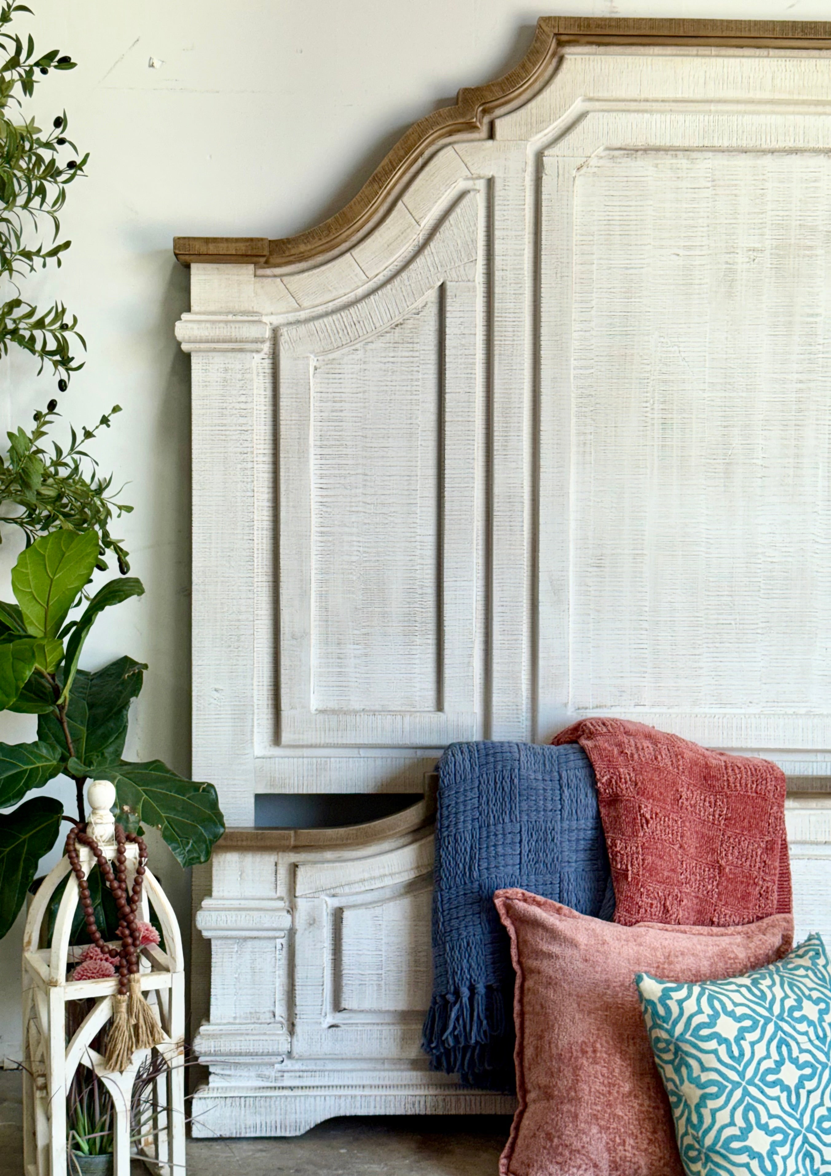 Eden King Bed-White Wheat/Sandstone