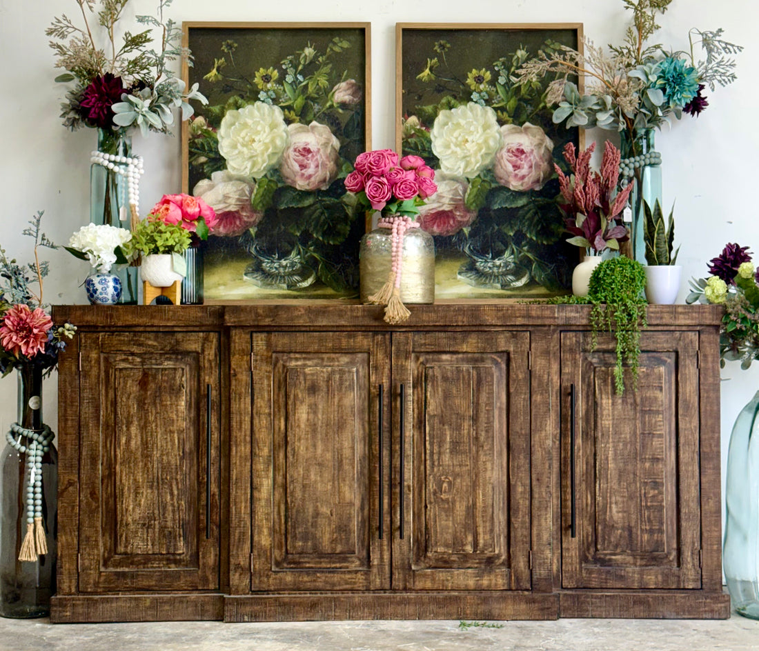 Cyra 4 Door Console-Pecan