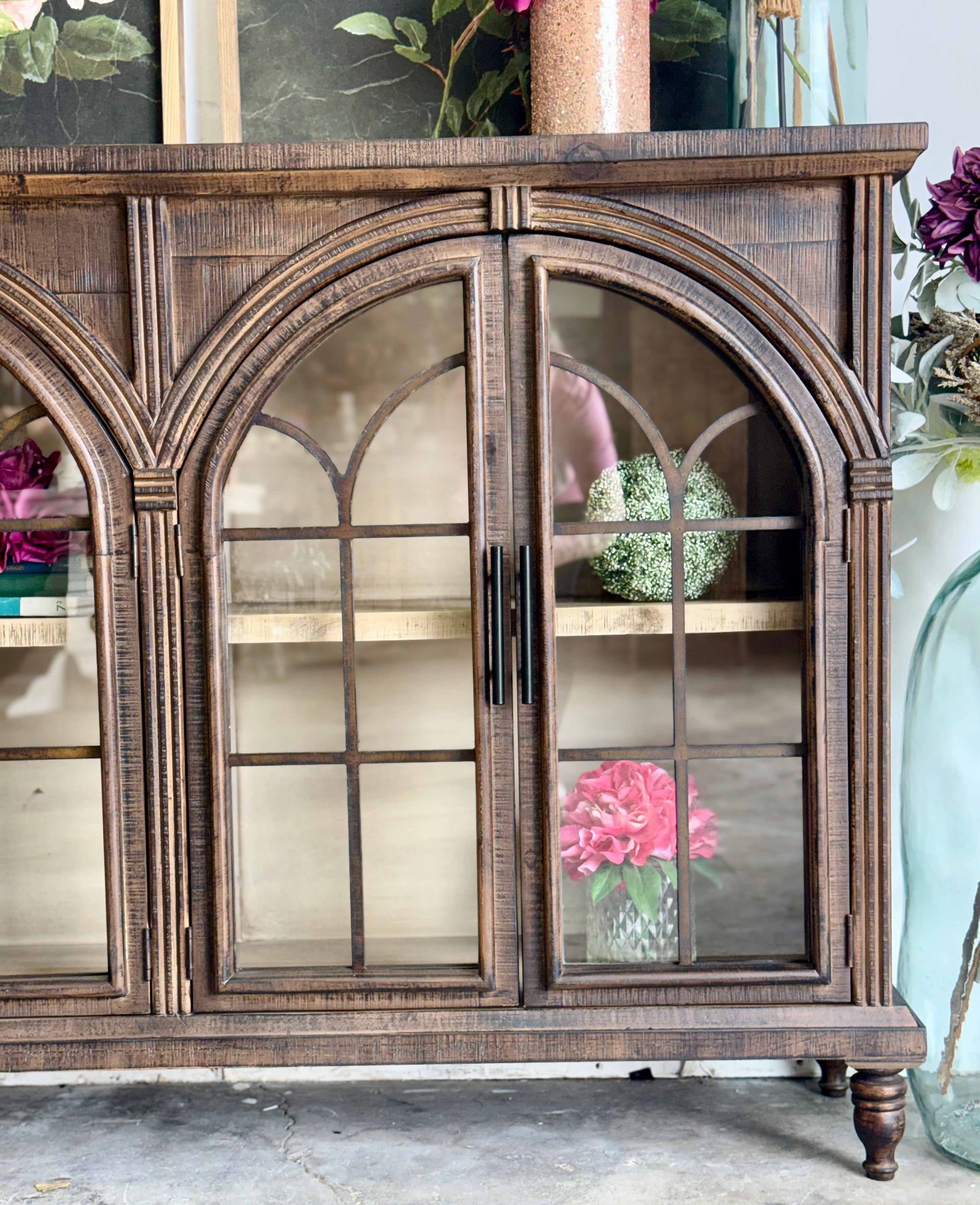 Colette Console-Honeywood/Dove