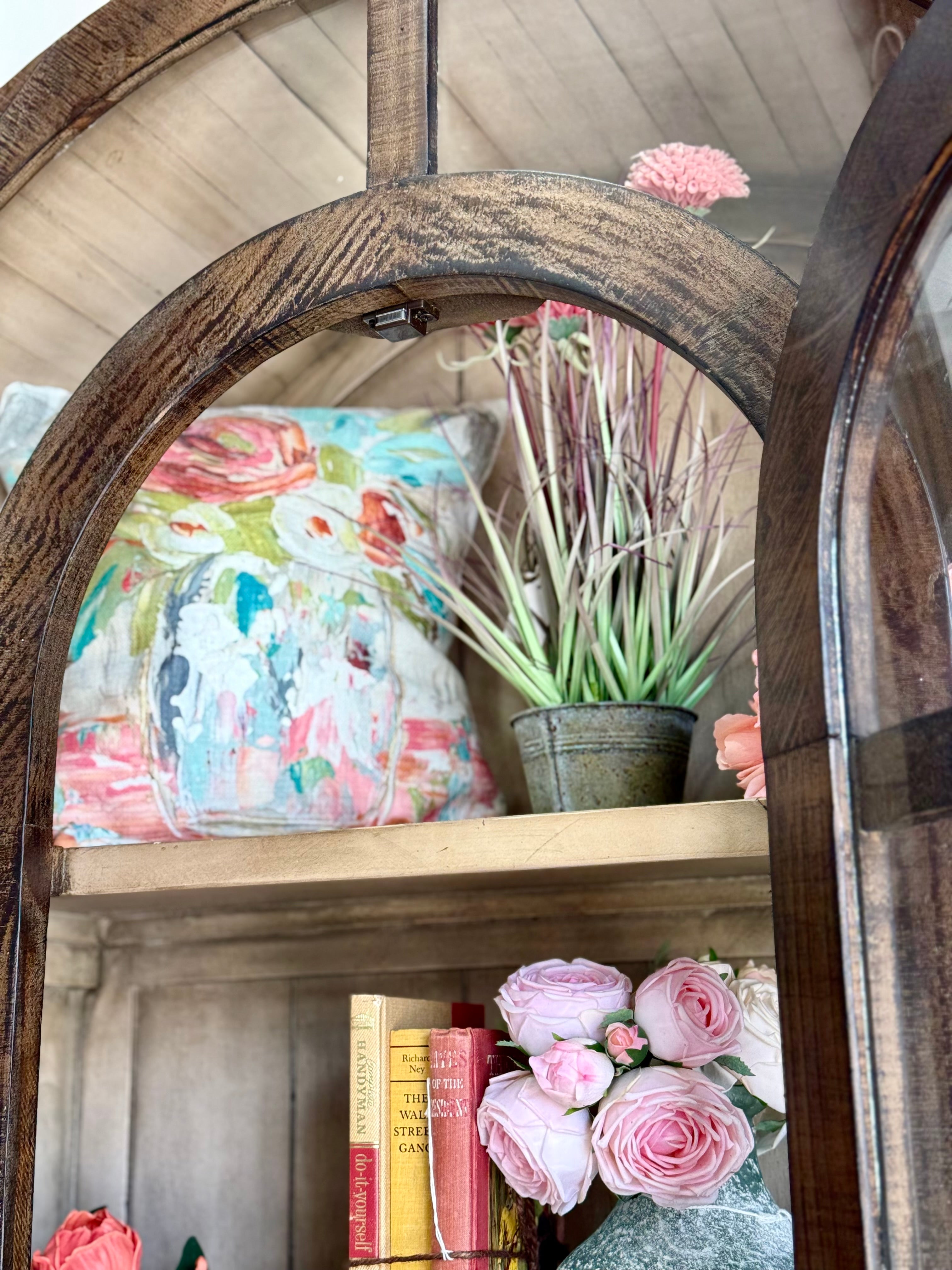 Claire Dome Vitrine- Honeywood™/Dove