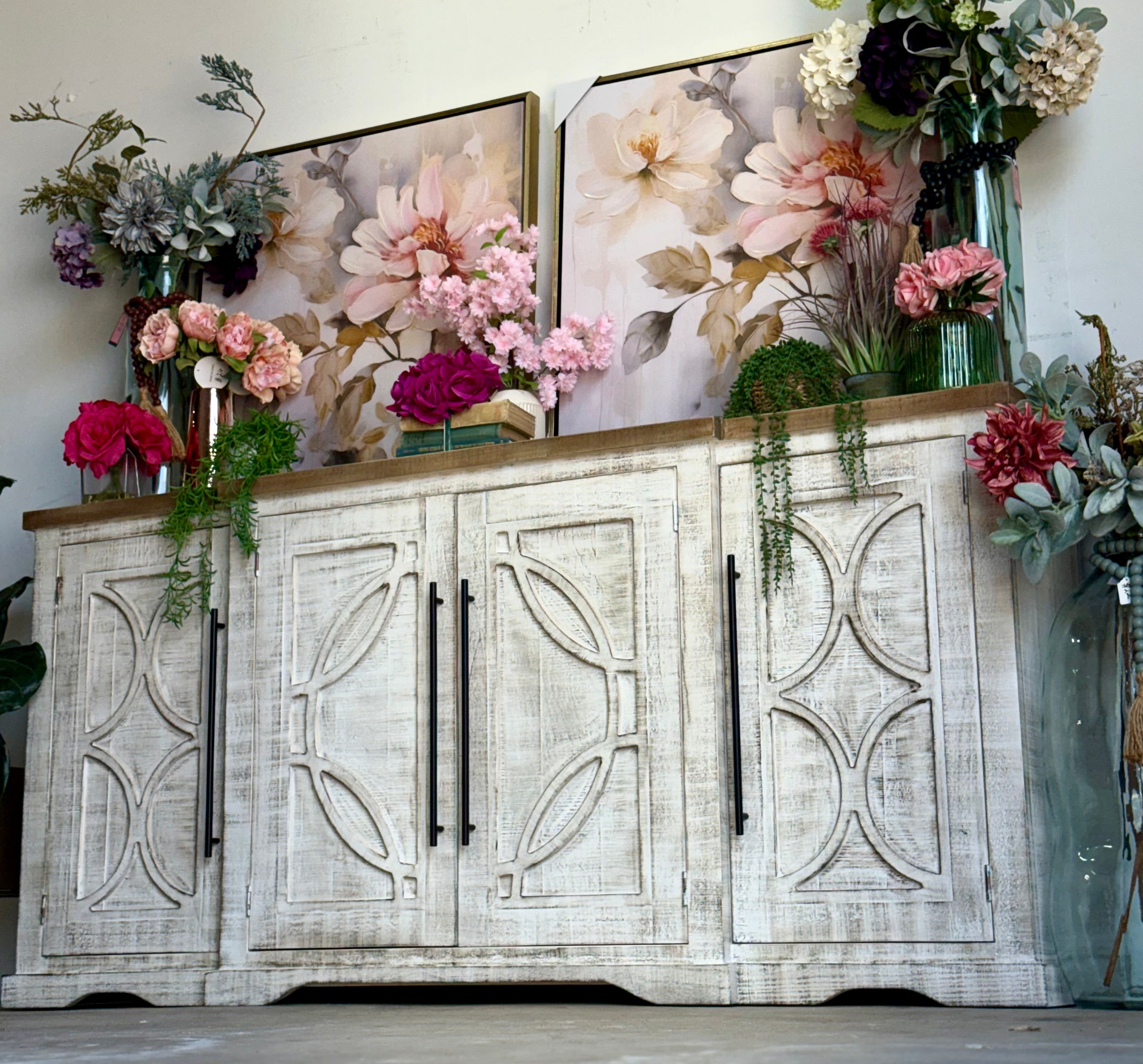 Circle Door Console-Toasted Wheat™/Sandstone