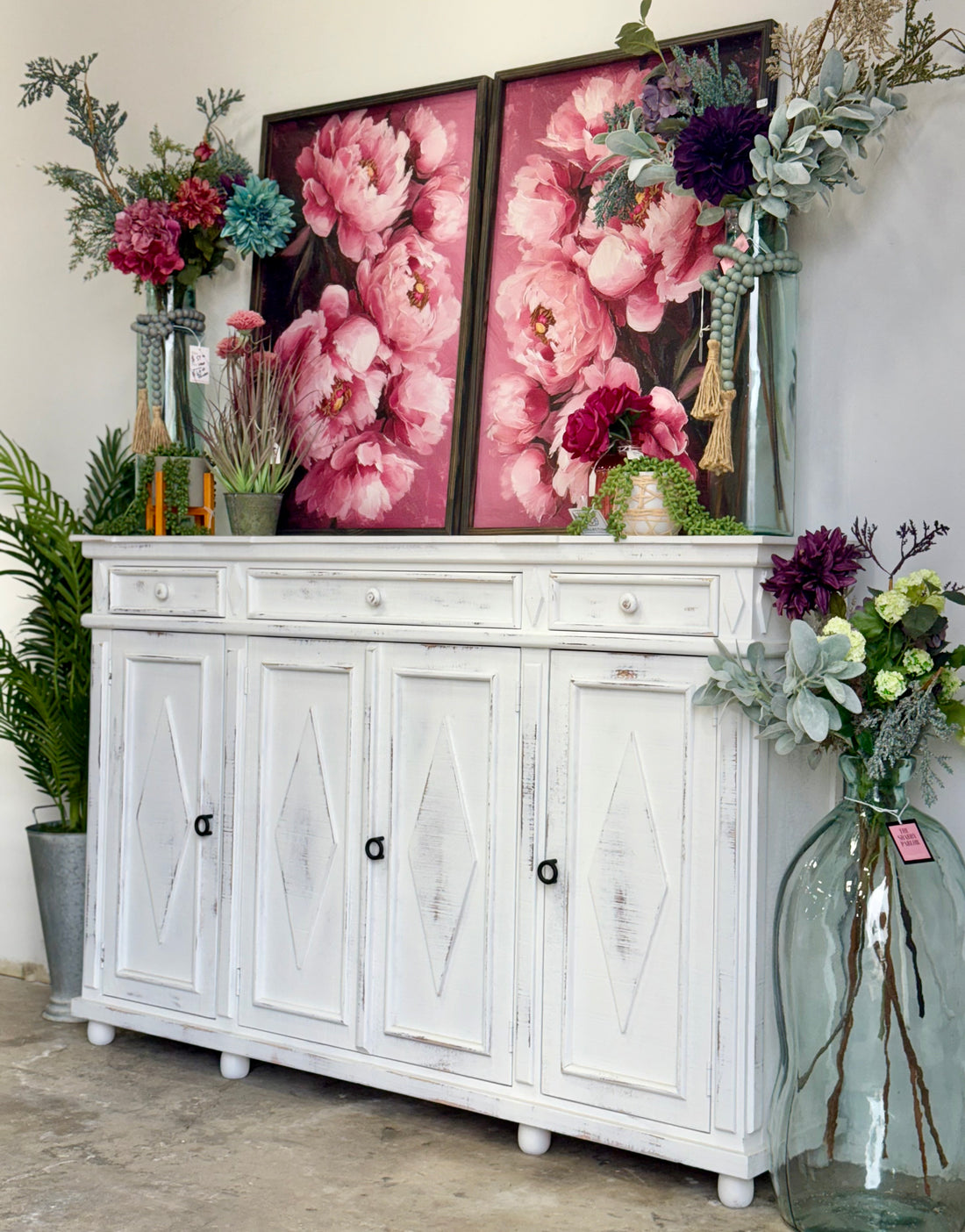 Julia 4 Door Console-Whisper White