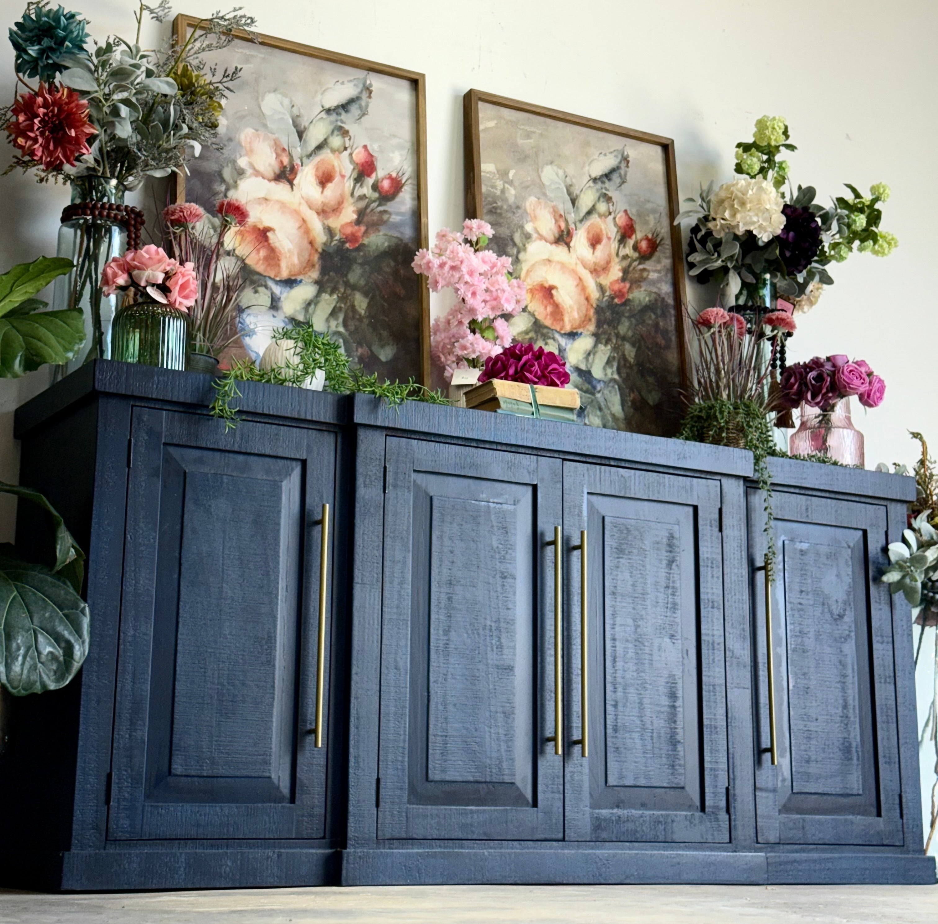 Cyra 4 Door Console-Deep Blue/Gold