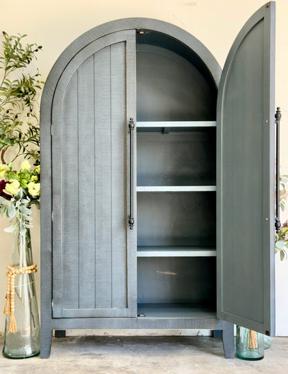 Georgia Domed Vitrine- Blue Haze™