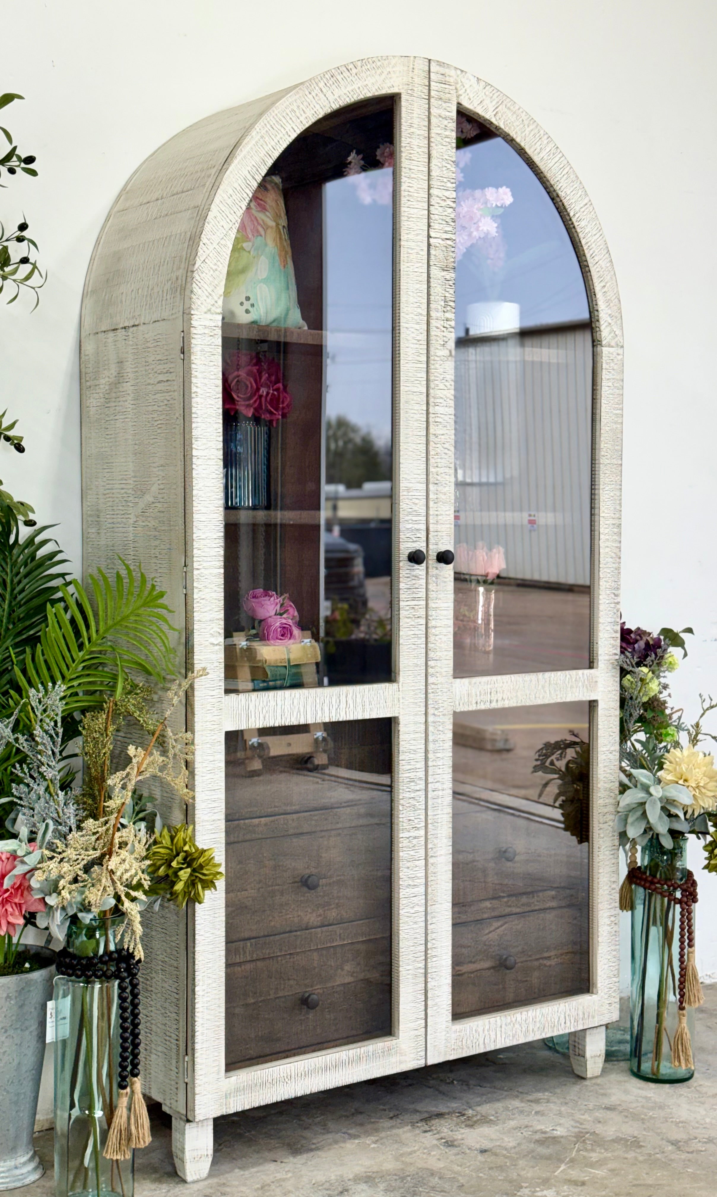Melody Domed Vitrine-White Wheat/Honeywood