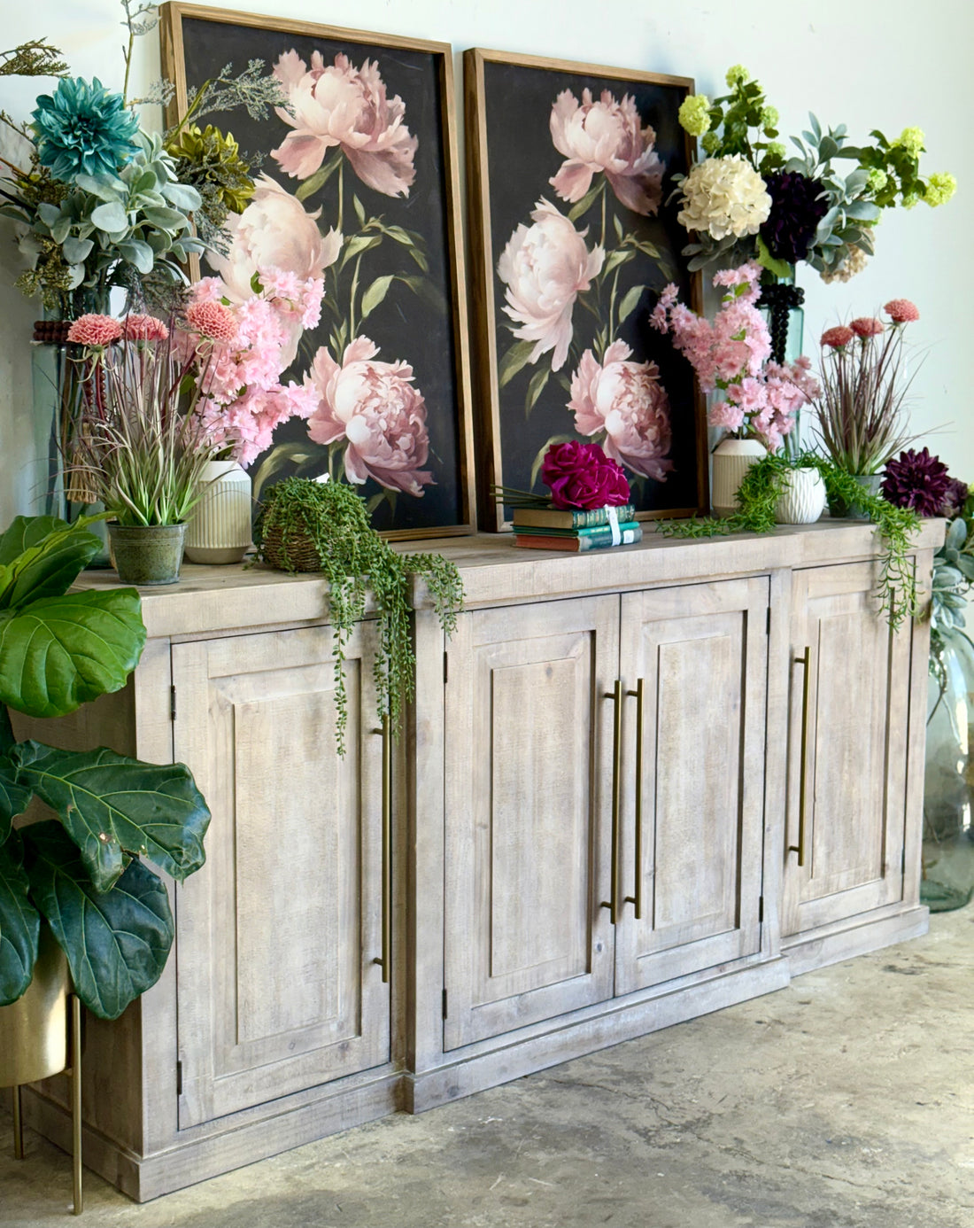 Cyra 4-Door Console-Soft Drift™/Gold