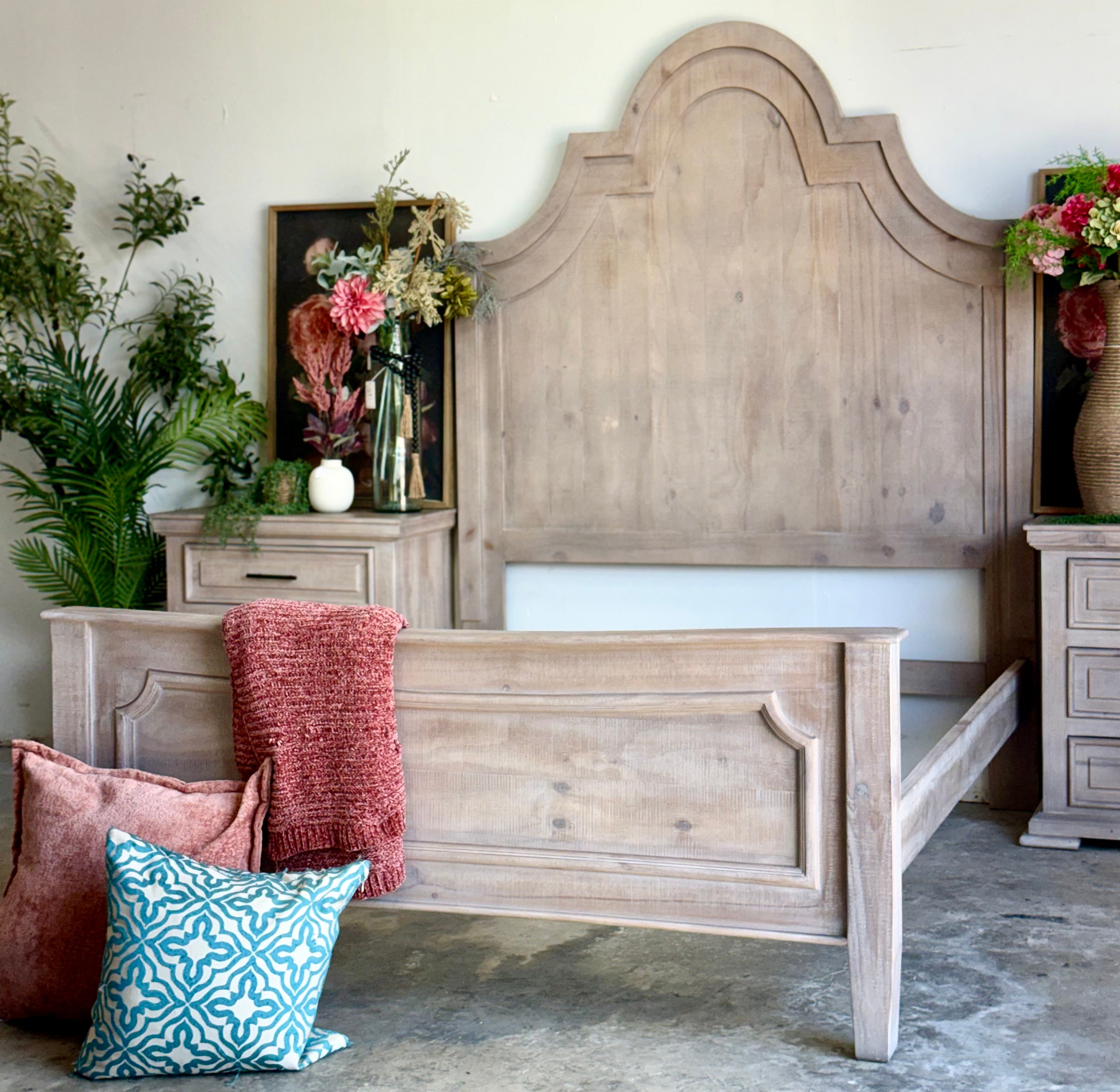 Jessica Queen Bed-Soft Drift™