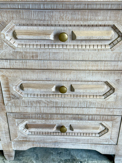 Cora Console-Soft Drift™