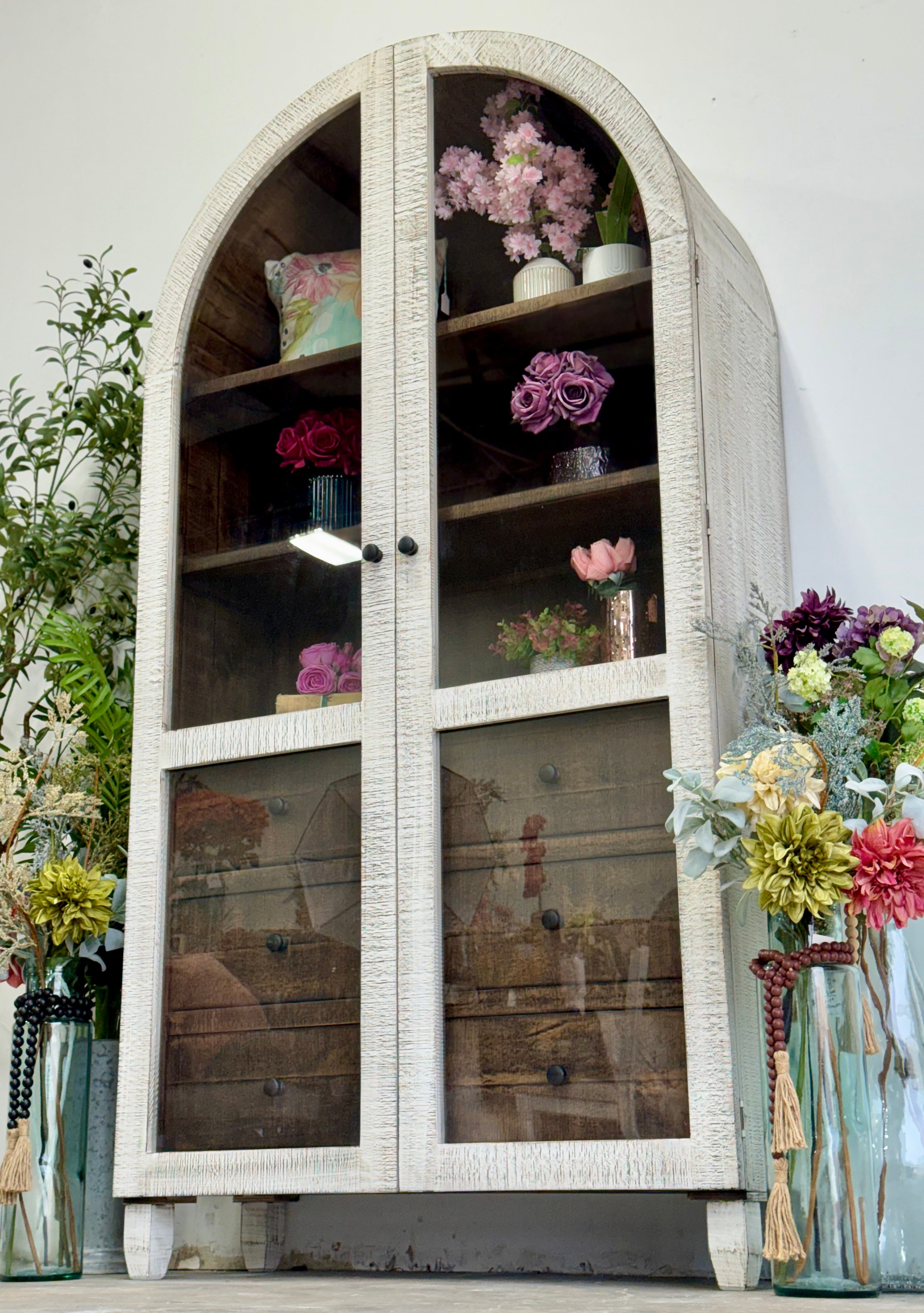 Melody Domed Vitrine-White Wheat/Honeywood