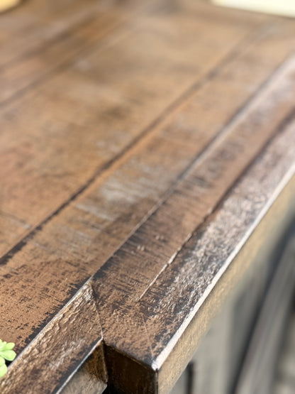Circle Door Console-Handrubbed Black/Honeywood™