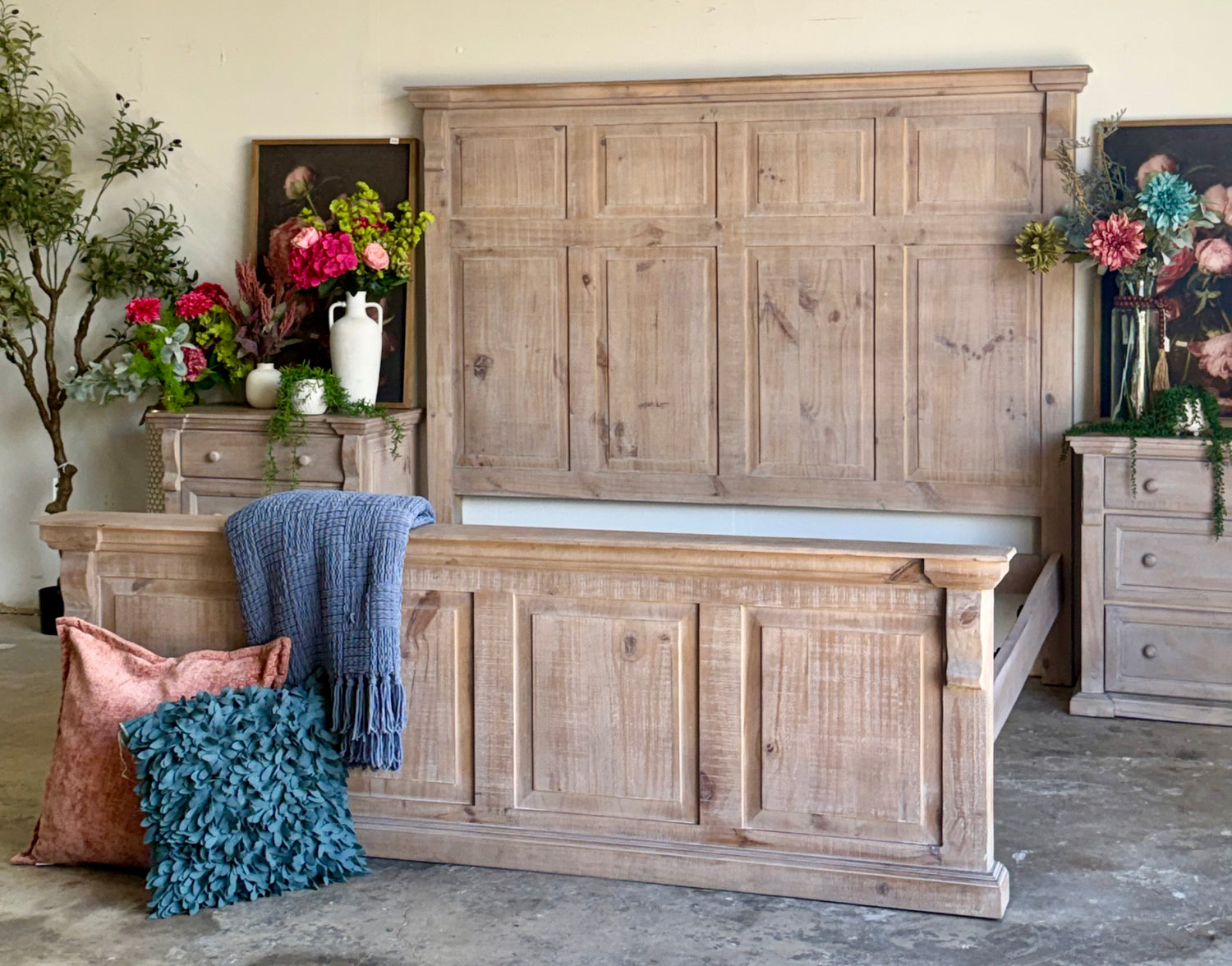 Jasmine King Bed-Soft Drift™