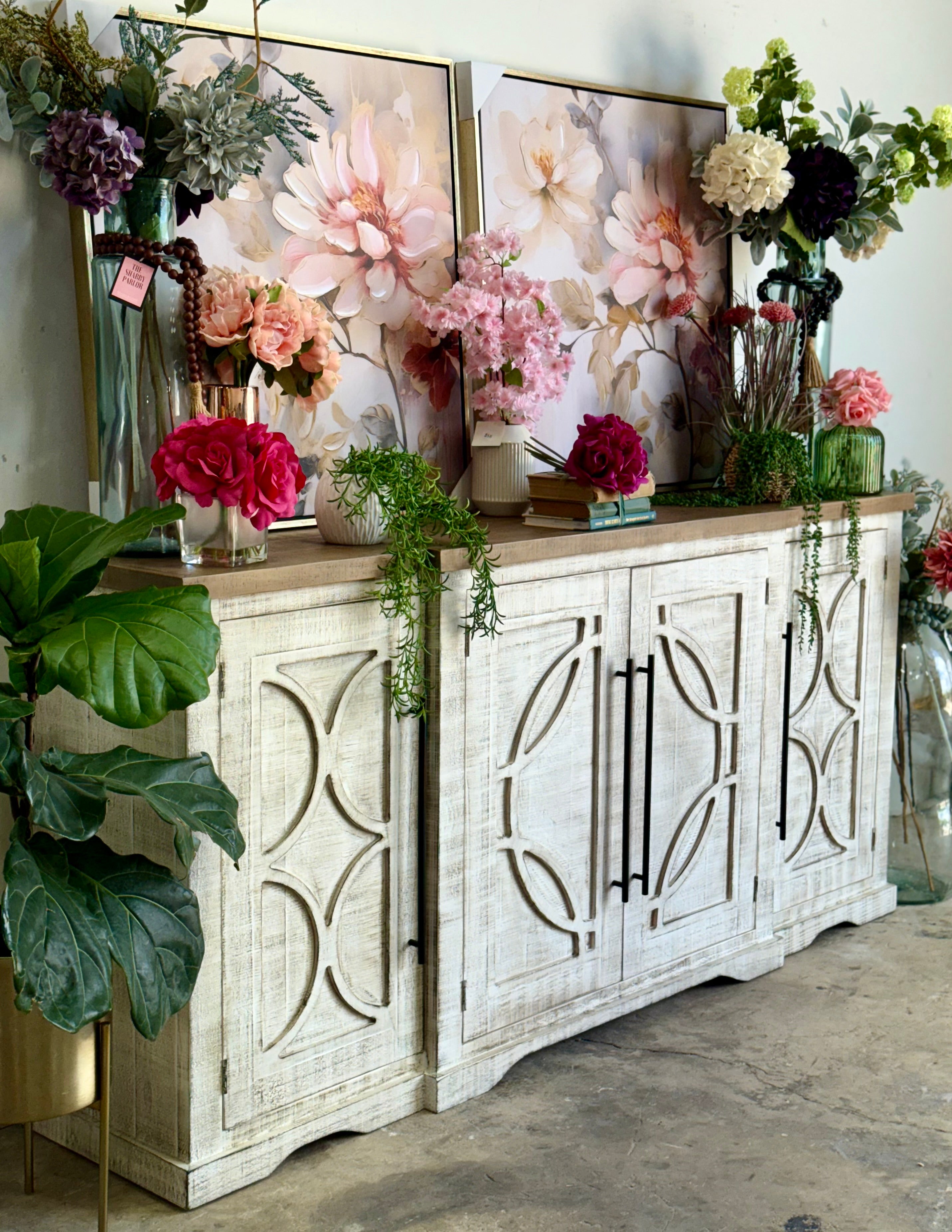 Circle Door Console-Toasted Wheat™/Sandstone