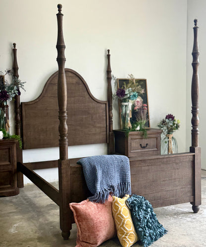 Willow Queen 4 Poster Bed-Honeywood™
