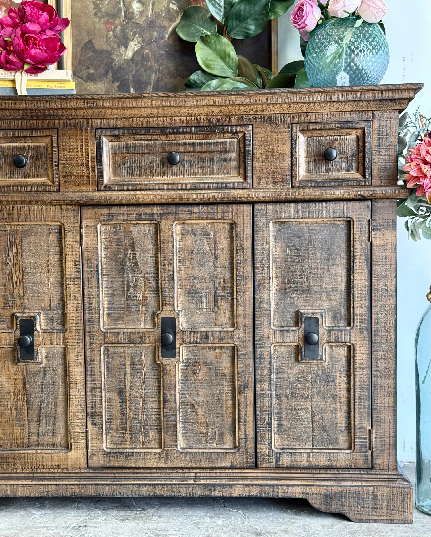 Gabriella Console-Honeywood™