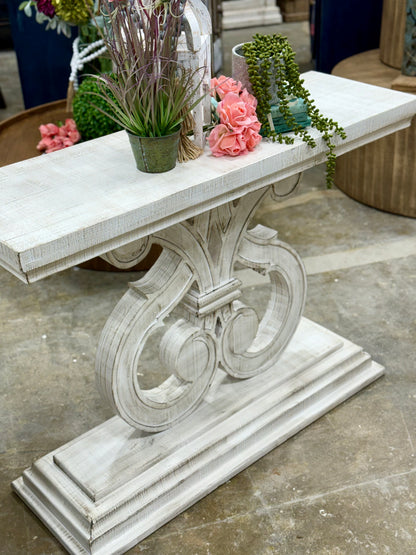 Harp Entryway-White Wheat