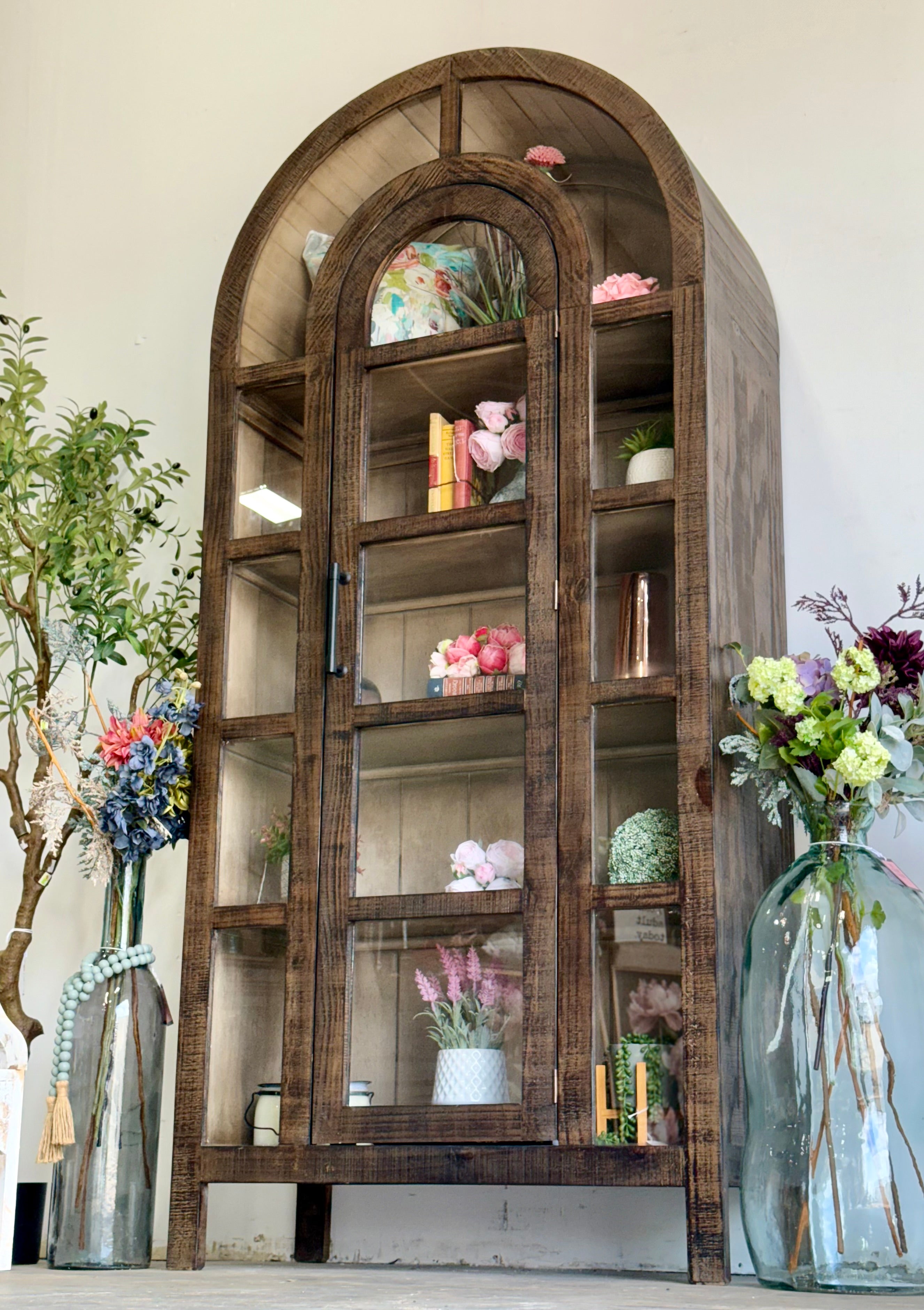 Claire Dome Vitrine- Honeywood™/Dove
