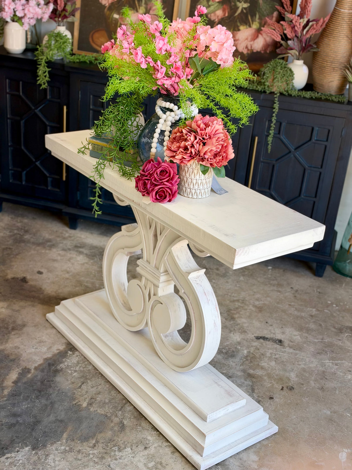 Harp Entryway-Frosted Linen