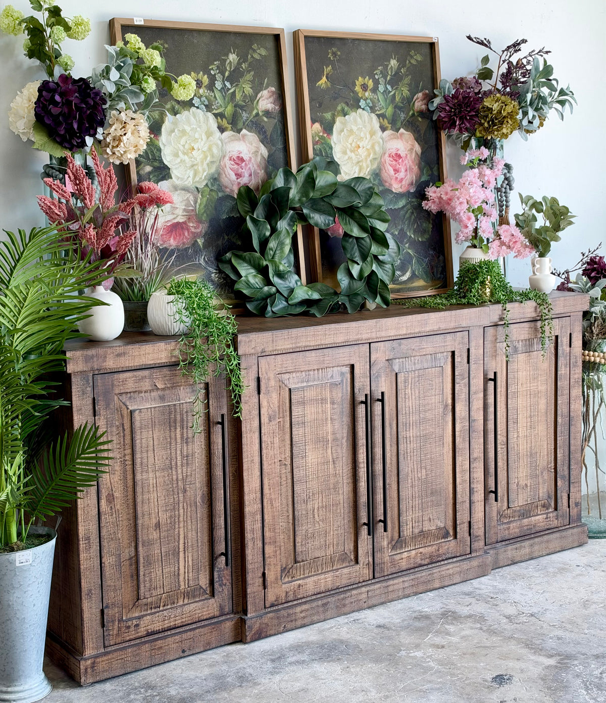 Cyra 4 Door Console-Honeywood