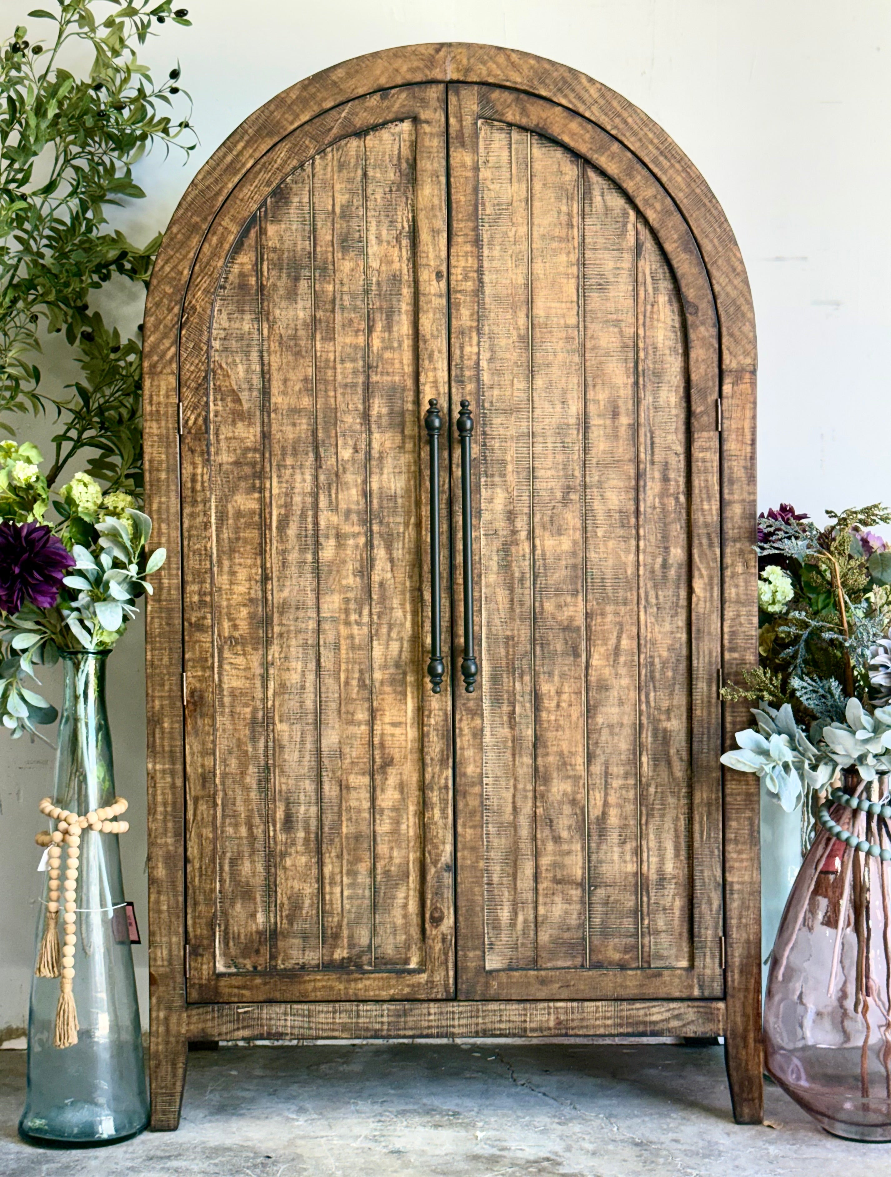 Georgia Domed Vitrine- Pecan
