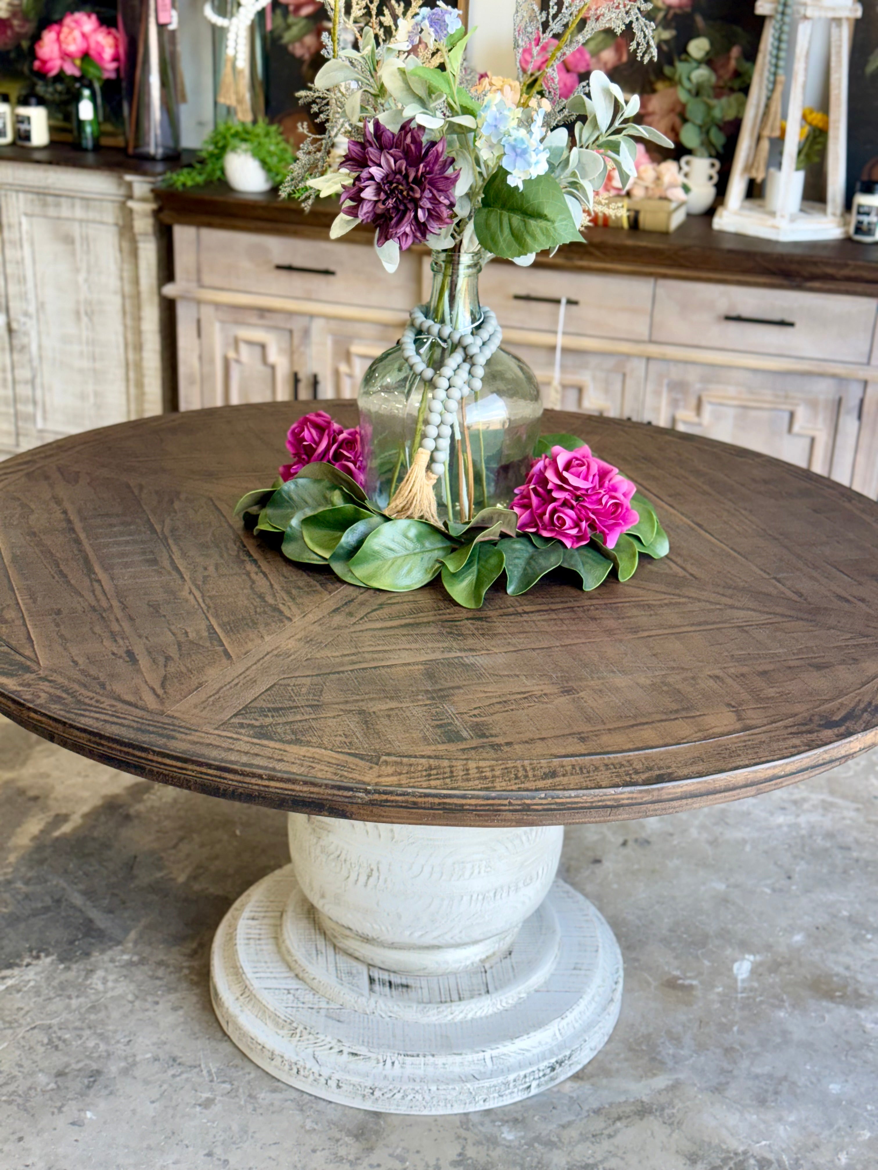Lilly 60" Round Pedestal Dining Table-White Wheat/Honeywood™