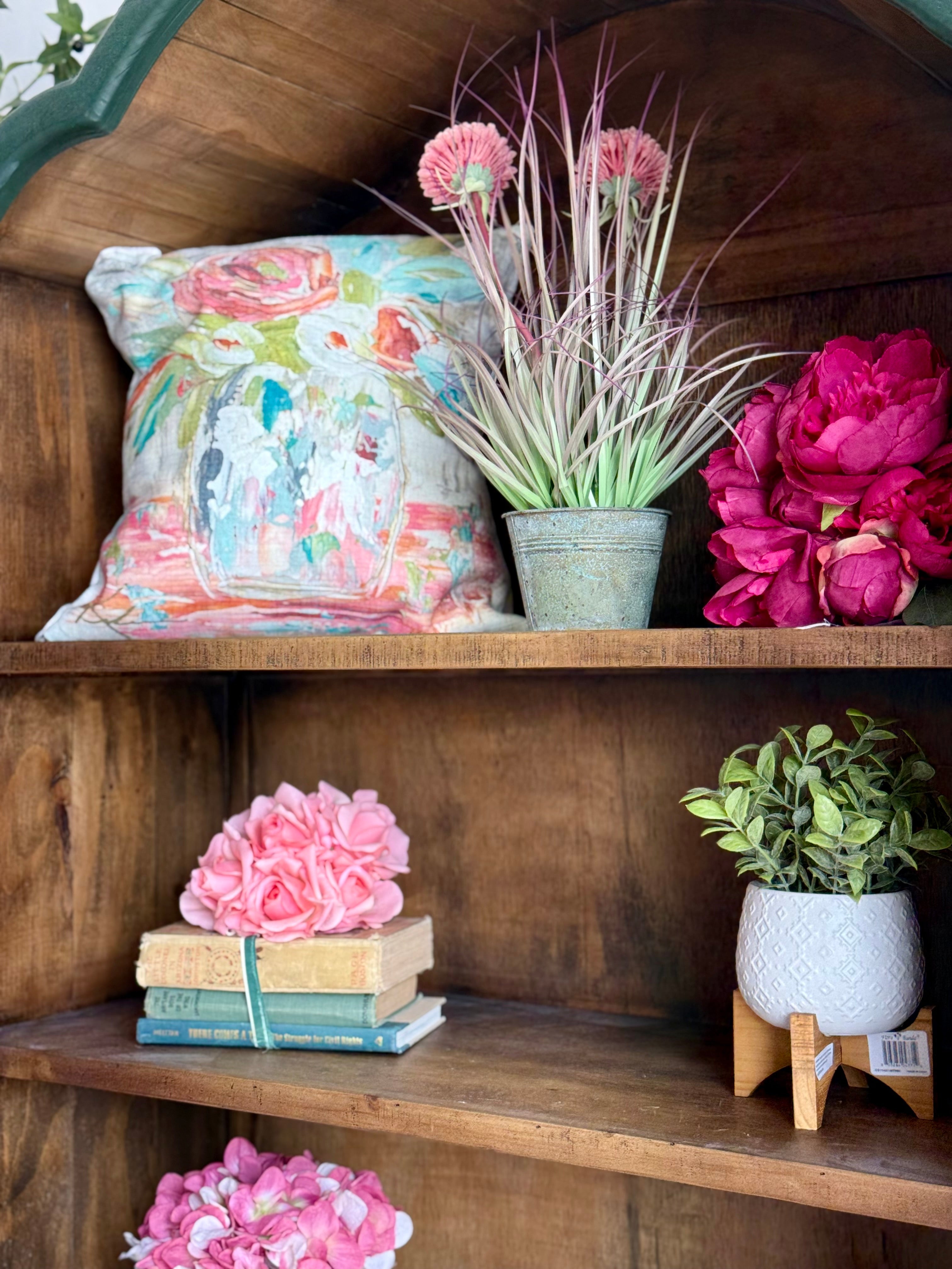 Paisley Curved Vitrine-Briarwood/Sparrow
