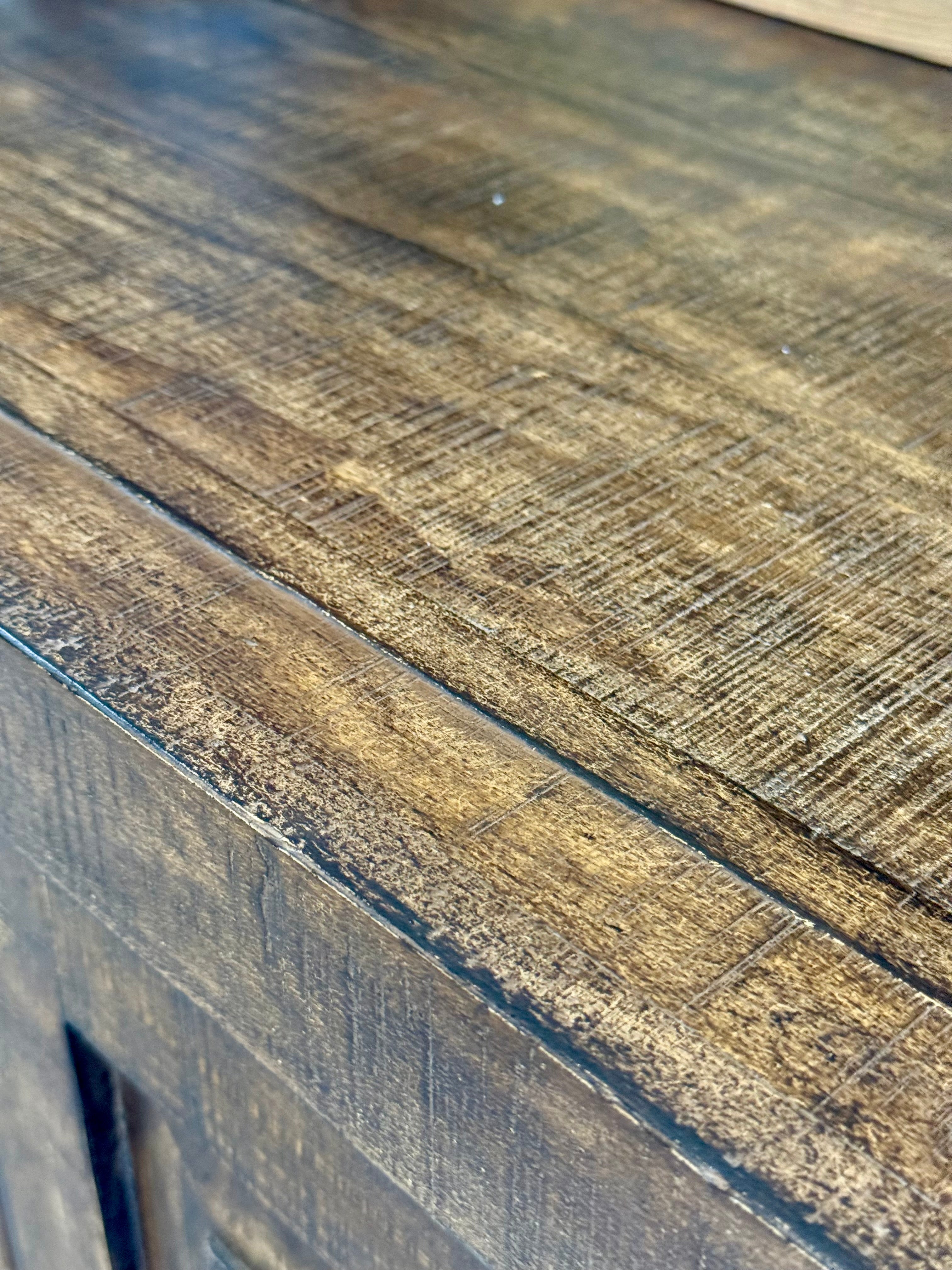 Cyra 4 Door Console-Pecan