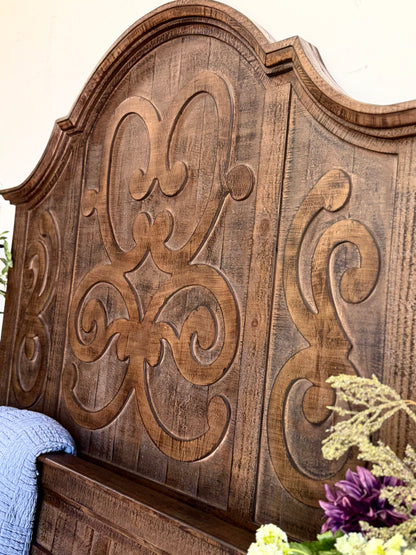 Harper Curved Queen-Honeywood™