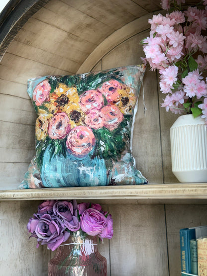 Avery Domed Vitrine-Cinderwood™/Dove
